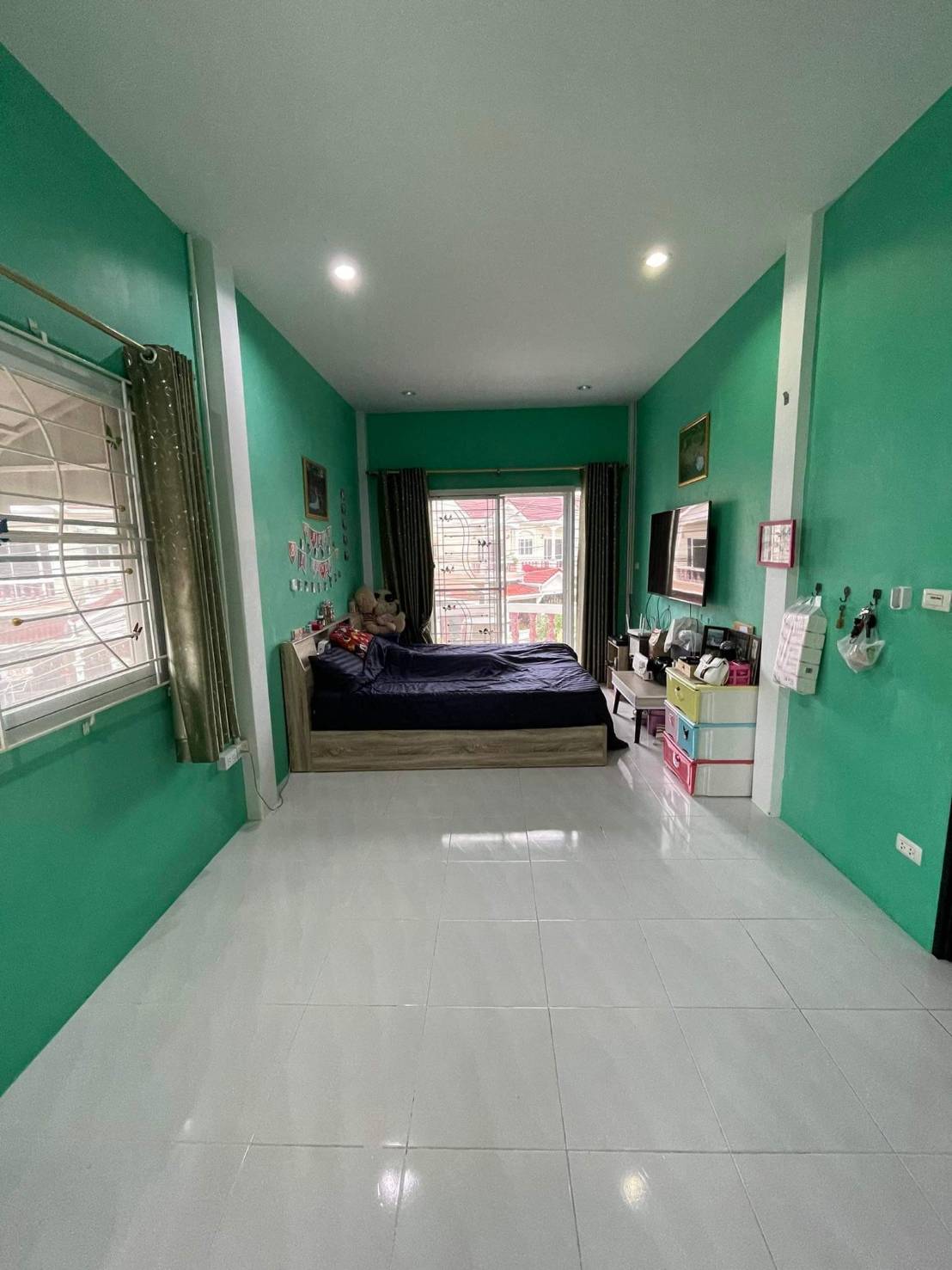 For Sales : Maungthong, Town House 2 Storey, 3 Bedrooms 2 Bathrooms