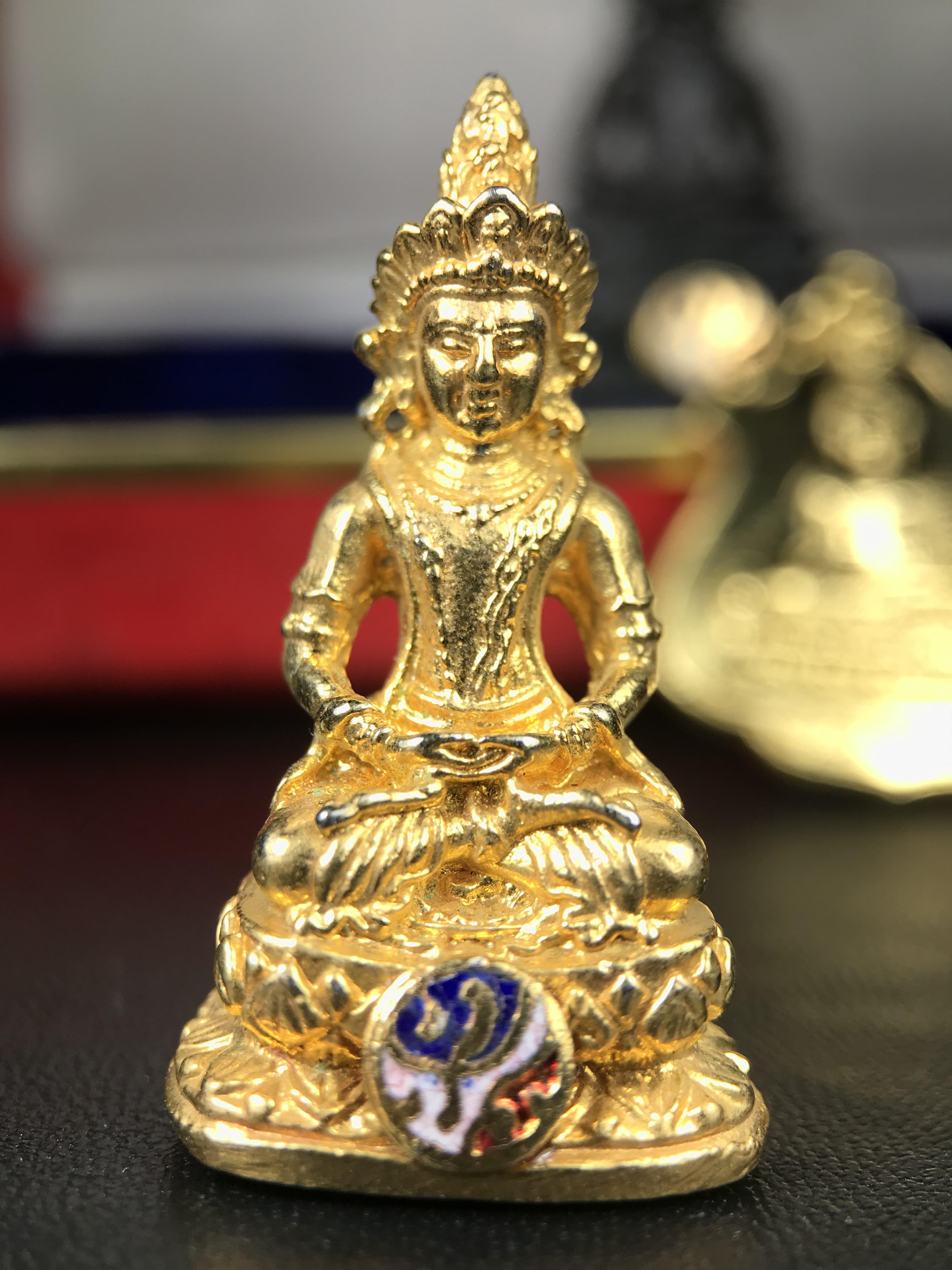 พระไวโรจนะพุทธ(กริ่งธิเบต ภปร.) ท่านเจ้าคุณโพธิ์แจ้ง วัดมังกรกมลาวาส(เล่งเน่ยยี่) ปี 2515(รุ่นแรก) ชุดพิเศษกรรมการ พิธีใหญ่ฉลอง ๑๐๐ปี วัดมังกรกมลาวาส (ในหลวงรัชกาลที่ ๙ ทรงเสด็จเททอง ) หลวงปู่โต๊ะ วัดประดู่ฉิมพลีเมตตาอธิษฐานจิตปลุกเสก (หายากมาก)