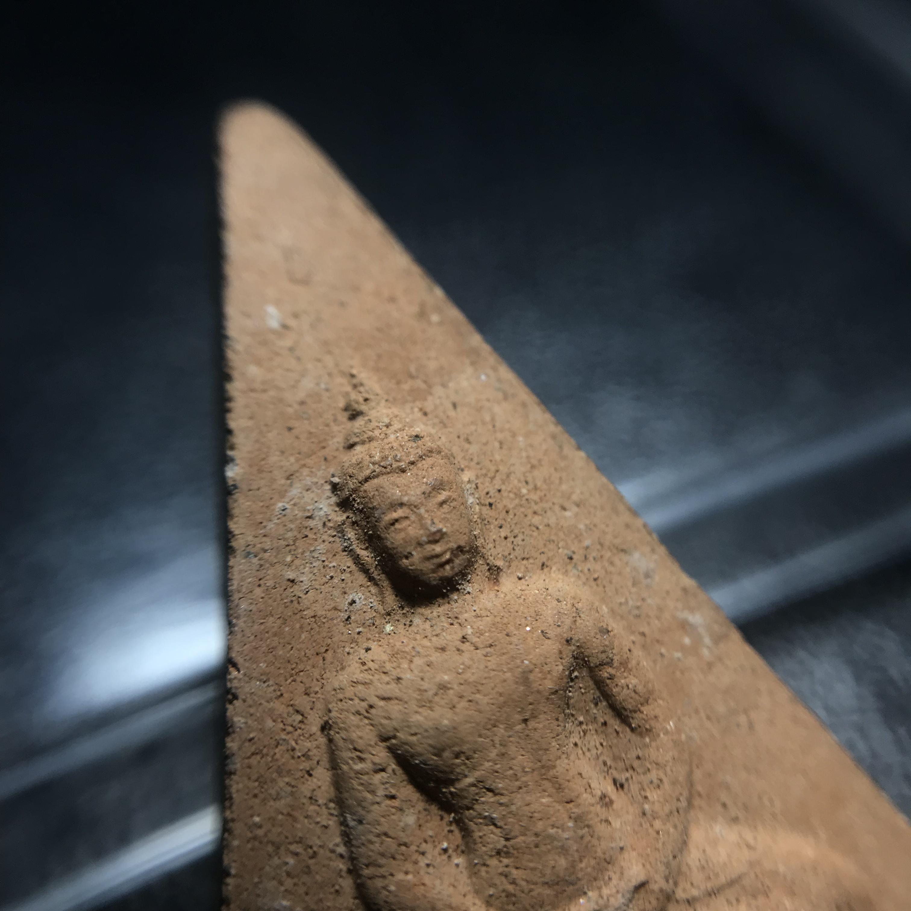 พระสมเด็จอุณาโลมทรงจิตรลดา ปี 2519 วัดบวรนิเวศวิหาร พิมพ์ใหญ่(สภาพคัดสวย)อีกหนึ่งวัตถุมงคลในหลวงที่ทรงคุณค่า