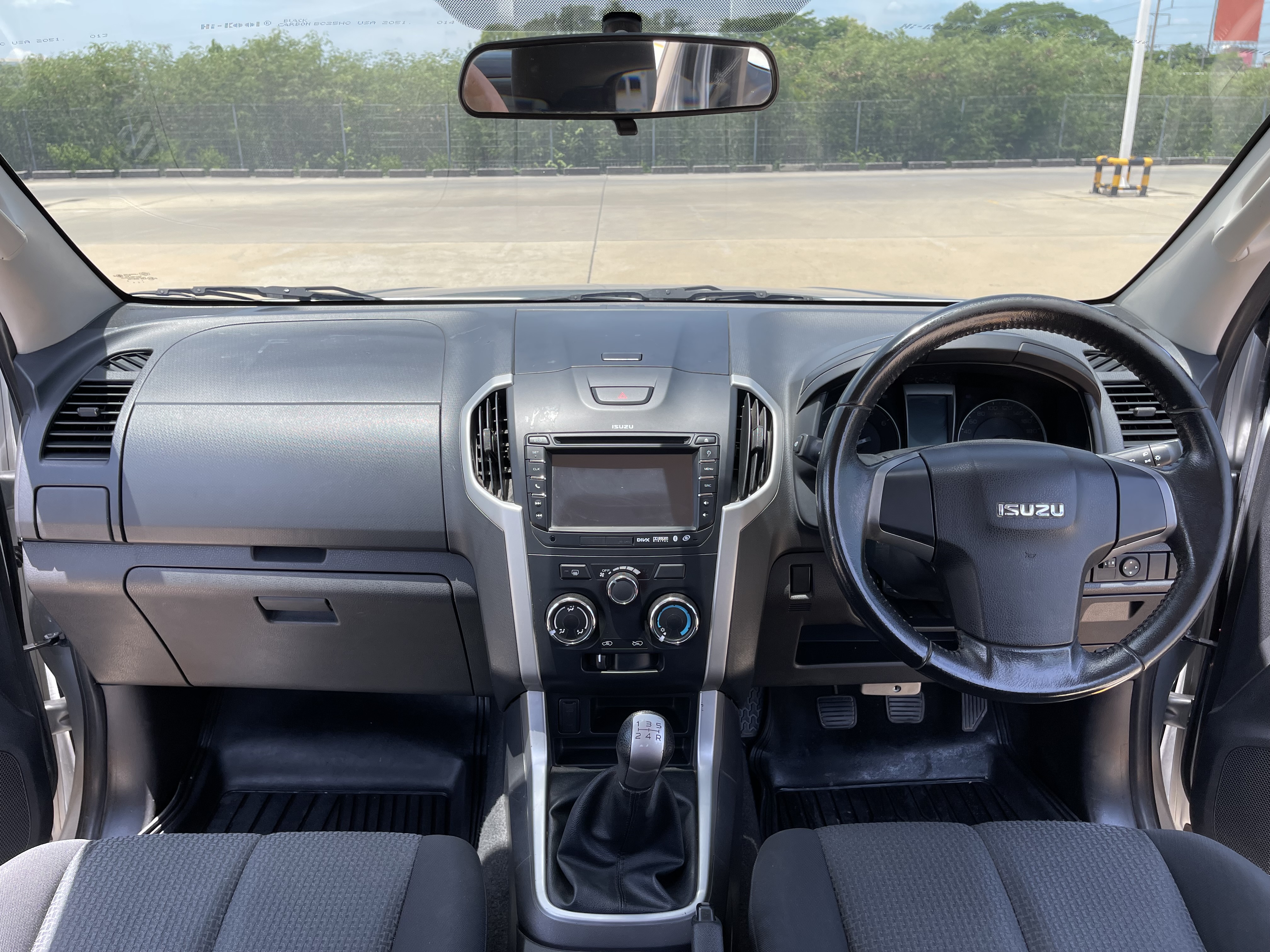 Isuzu Dmax All New Cab Hilander 2.5 Vgs Z Dvd 2014 เงิน