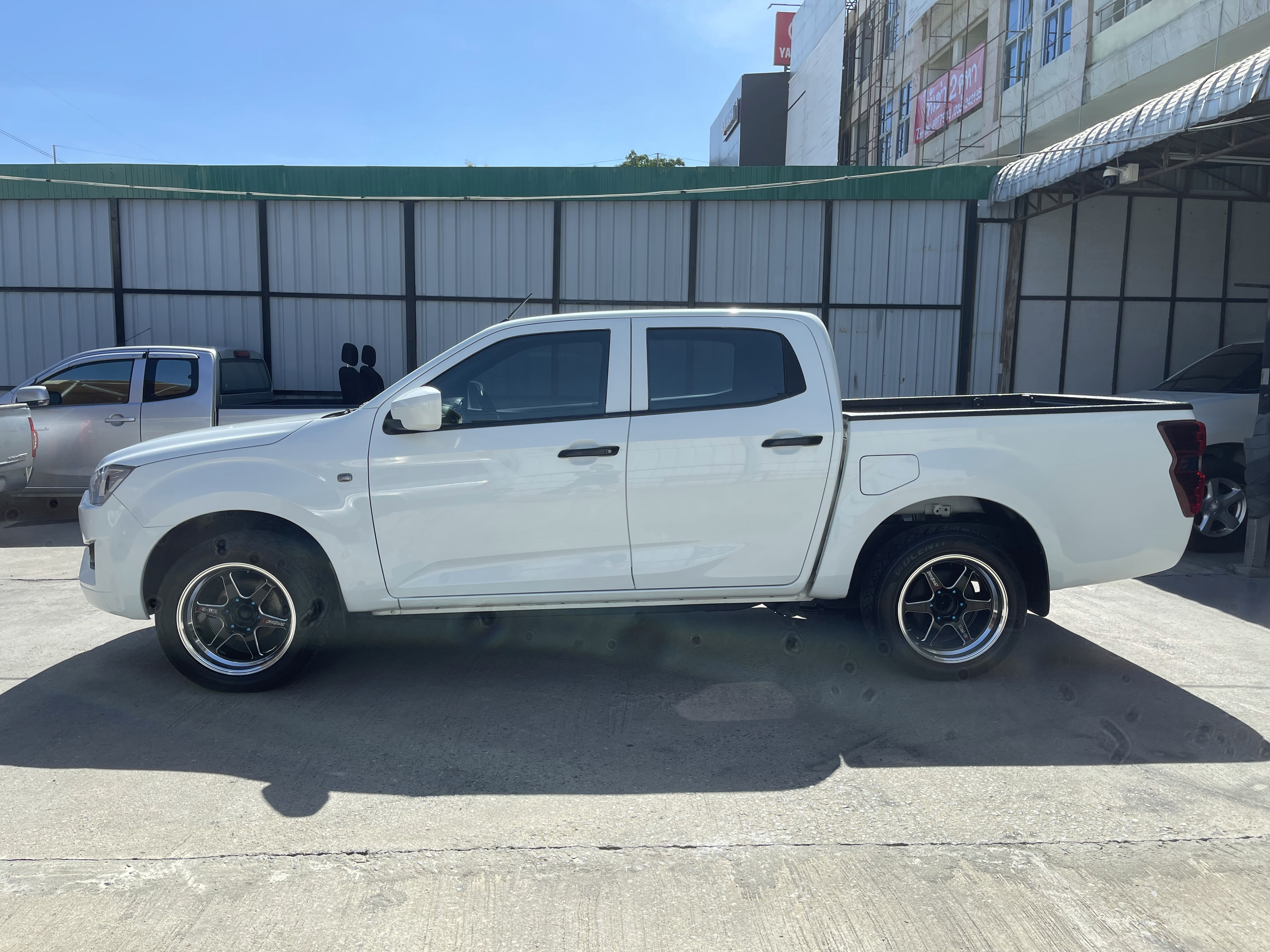 Isuzu Dmax All New 4ประตู 1.9 S Abs 2020 ขาว