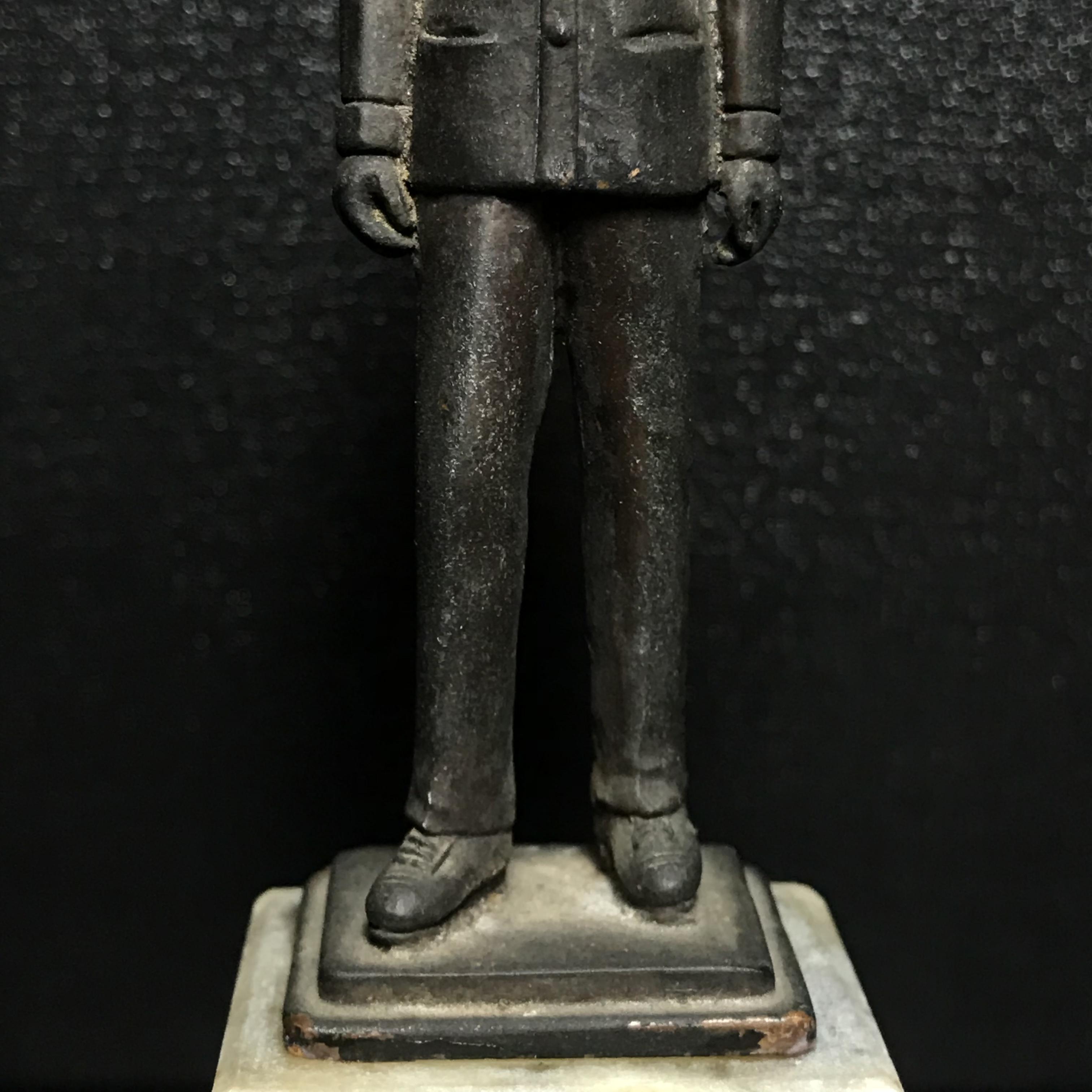 พระบรมรูปหล่อ ผู้ให้กำเนิดลูกเสือชาวบ้าน ในหลวงรัชกาลที่ 9 ทรงชุดลูกเสือชาวบ้าน ฐานหินอ่อน(หายาก)