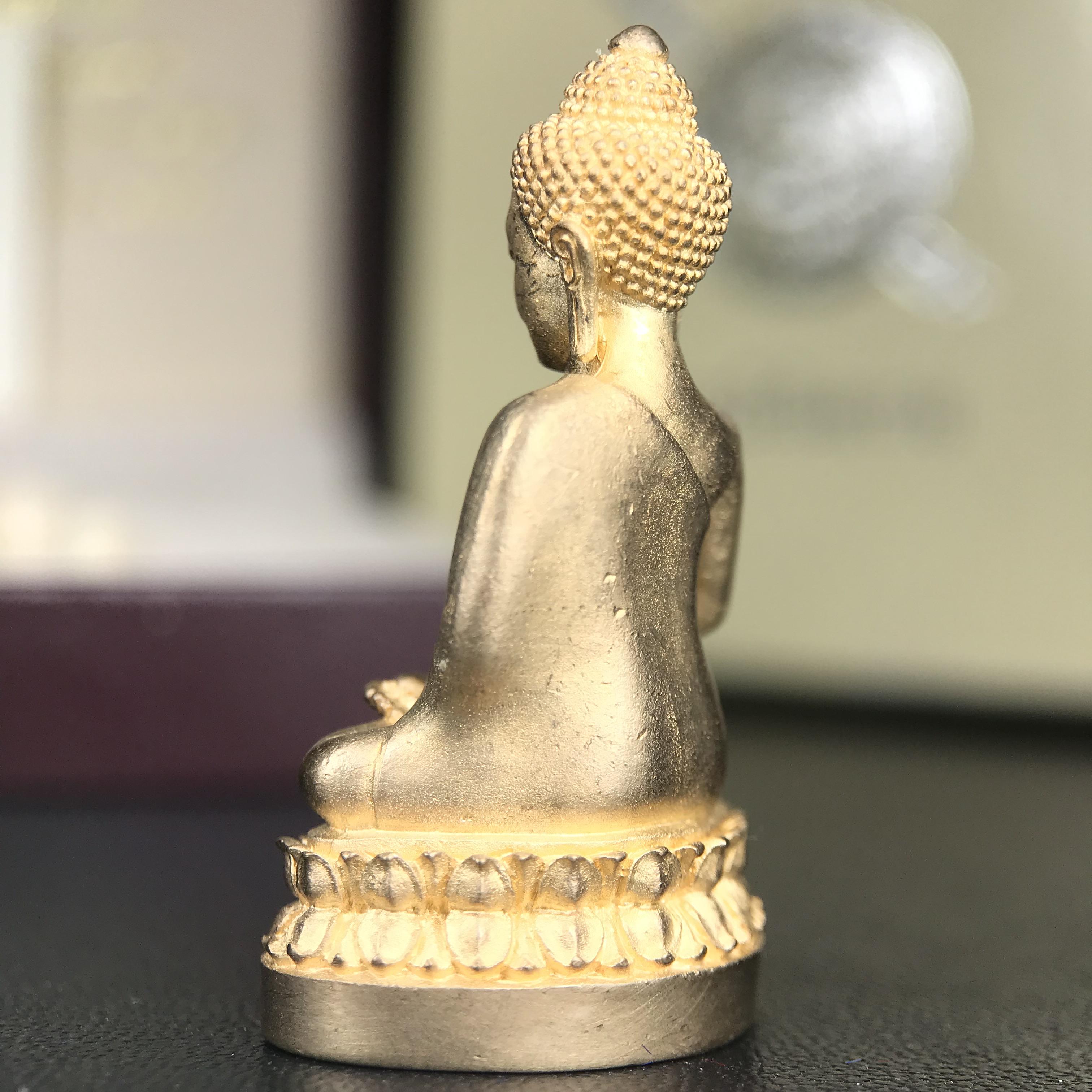 พระกริ่งนิรันตราย สำนักงานตำรวจแห่งชาติ ปี 2555 พุทธาภิเษก วัดบวรนิเวศวิหาร ปี 2555 เนื้อสัมฤทธิ์ อุปกรณ์ใบกล่องครบ น่าสะสม ที่สุดความศักดิ์สิทธิ์ สุดเข้มขลัง มวลสารดี พิธีใหญ่ เกจิดังทั่วประเทศ 255 รูป ร่วมอธิษฐานจิตปลุกเสก พระสภาพสวย