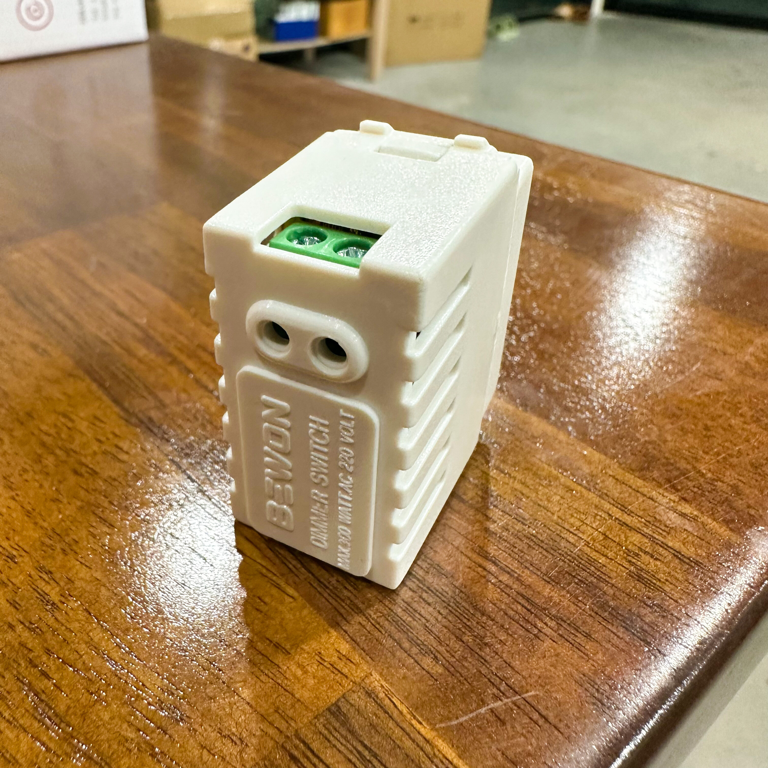 Bewon สวิตซ์หรี่ไฟ ดิมเมอร์ 300w Dimmer switch รุ่น BW-300MK หรี่ไฟ สวิตซ์ไฟ สวิตหรี่ สวิตช์หรี่