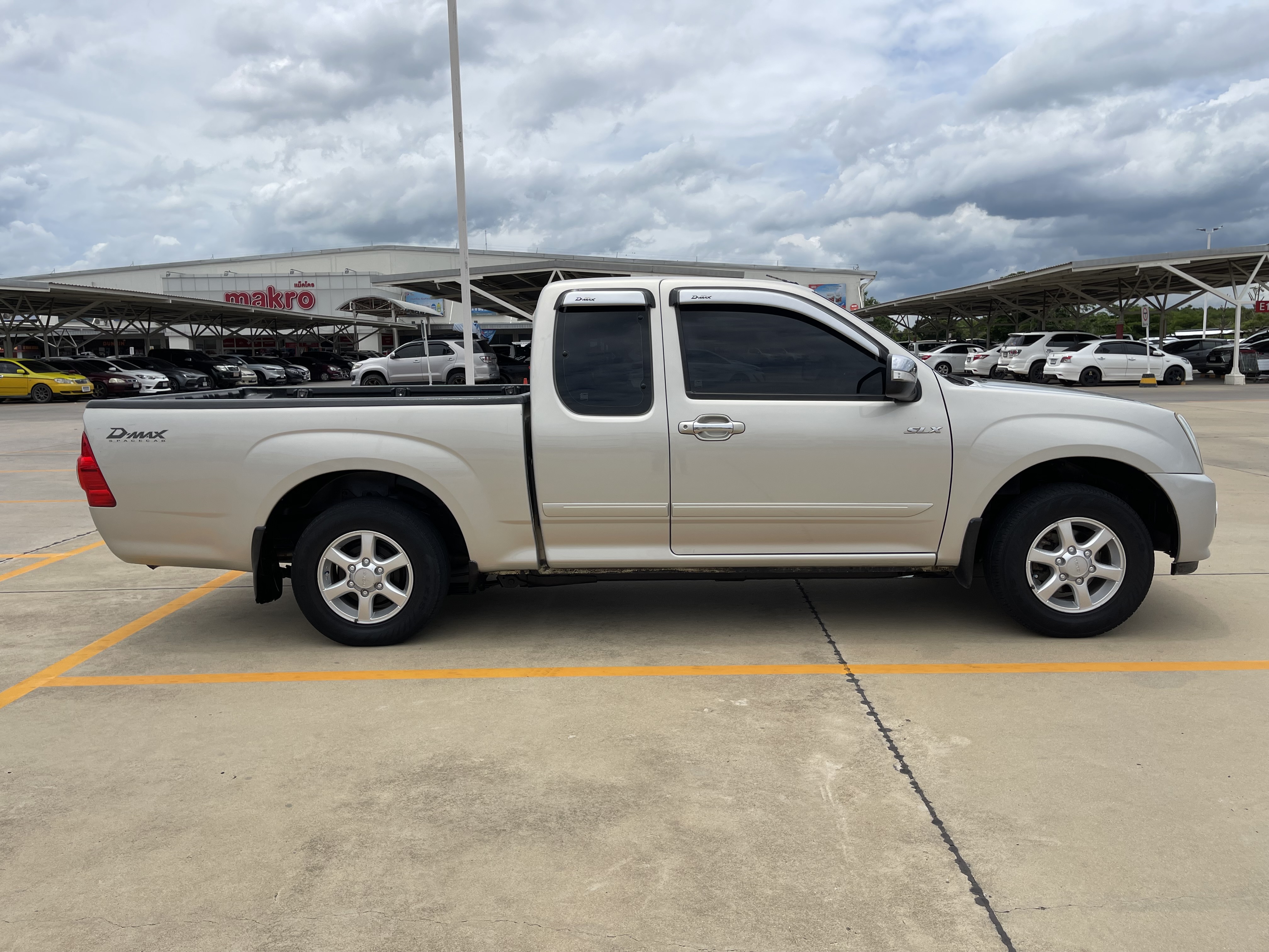 Isuzu Dmax Cab SLX 2.5 2010 เงิน