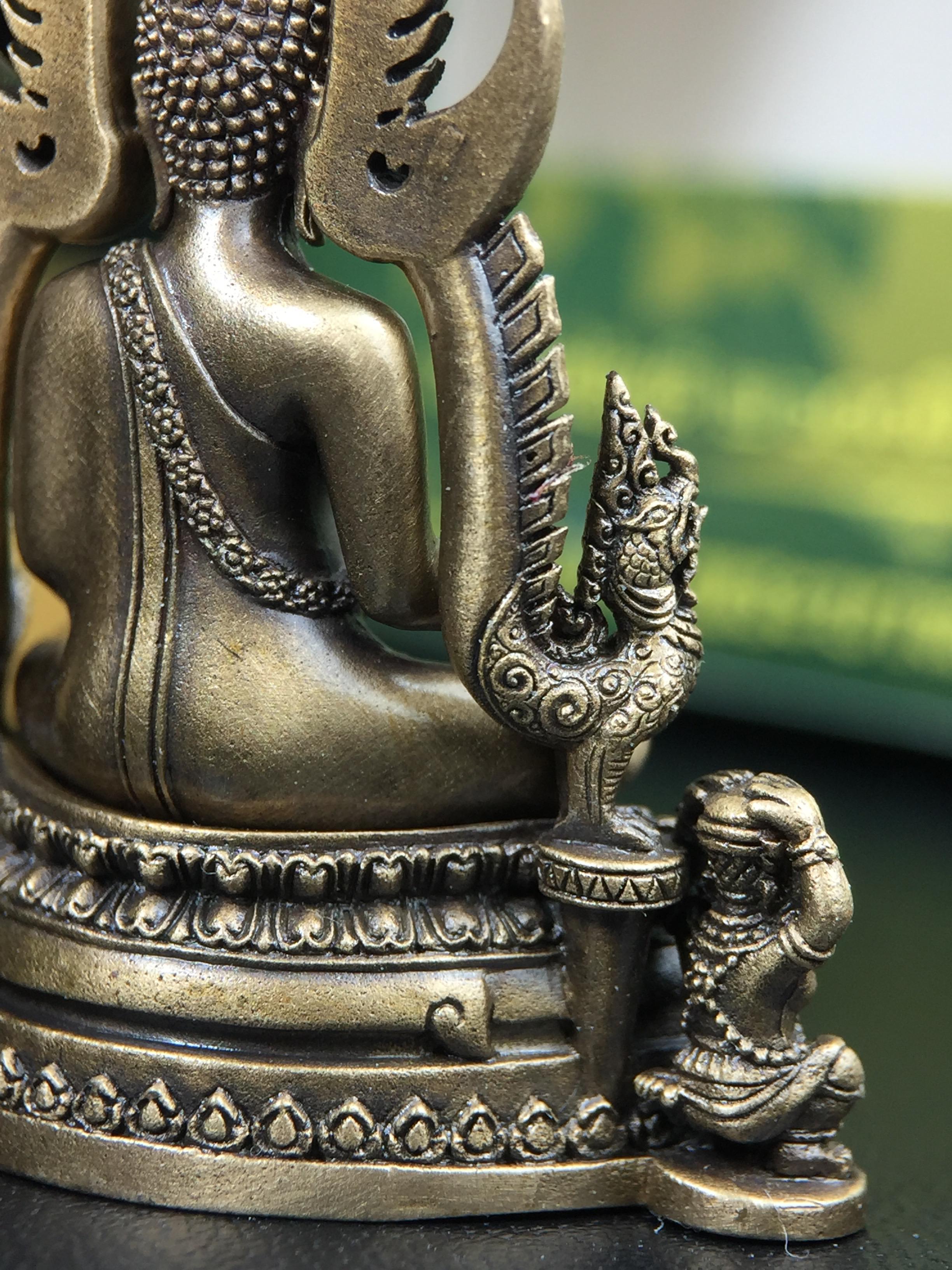 พระพุทธชินราช(จำลอง) ภปร. 84 พรรษา เนื้อบรอนซ์รมดำซาติน พิมพ์ใหญ่ขนาดหน้าตัก 3/4 นิ้ว (พระราชทานมวลสาร จิตรลดาและเส้นพระเจ้า(เส้นผม)รัชกาลที่9)พุทธศิลป์ทรงคุณค่าอีกหนึ่งรุ่นยอดนิยม(1ใน5000องค์)