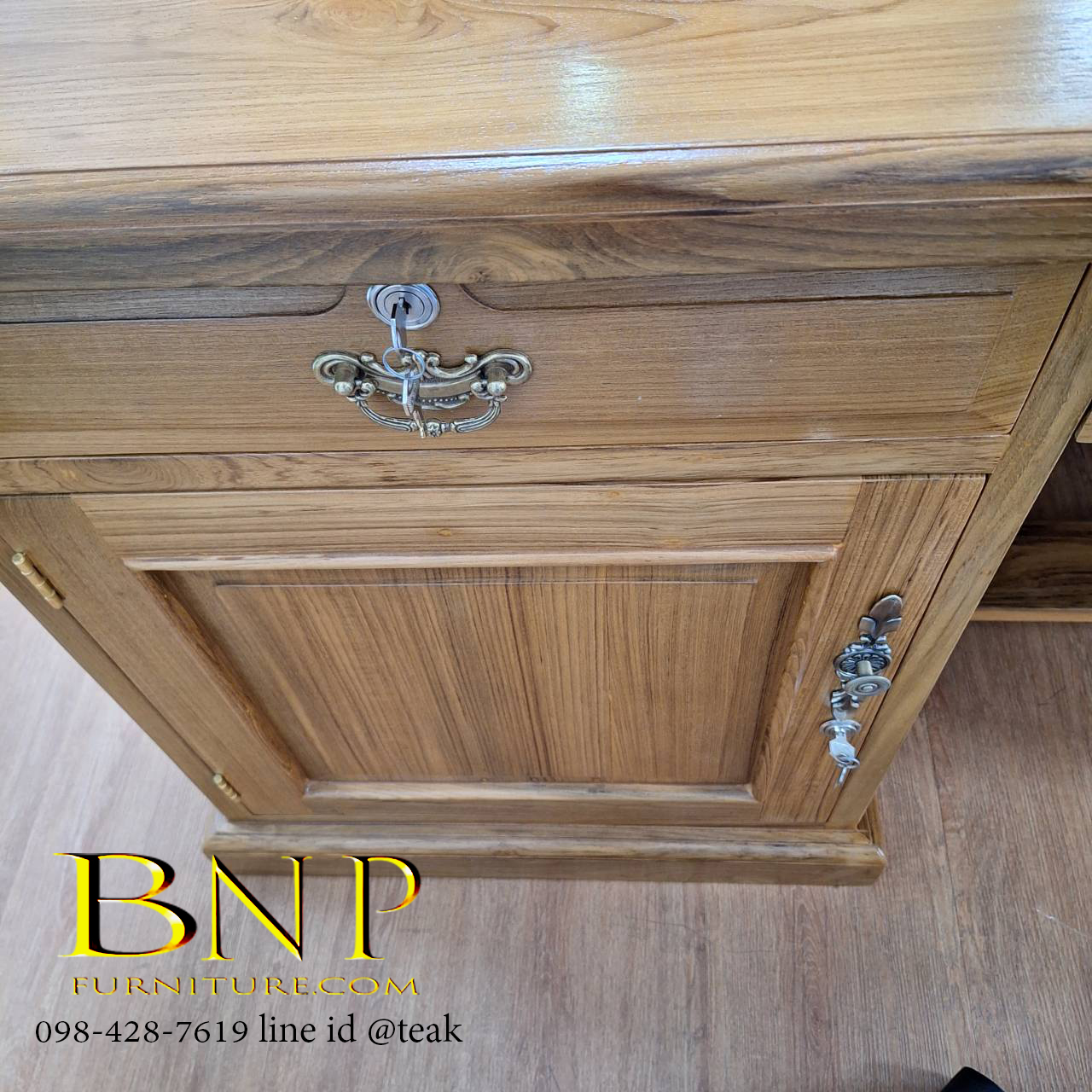 โต๊ะทำงานผู้บริหาร รุ่น มาเวอริค