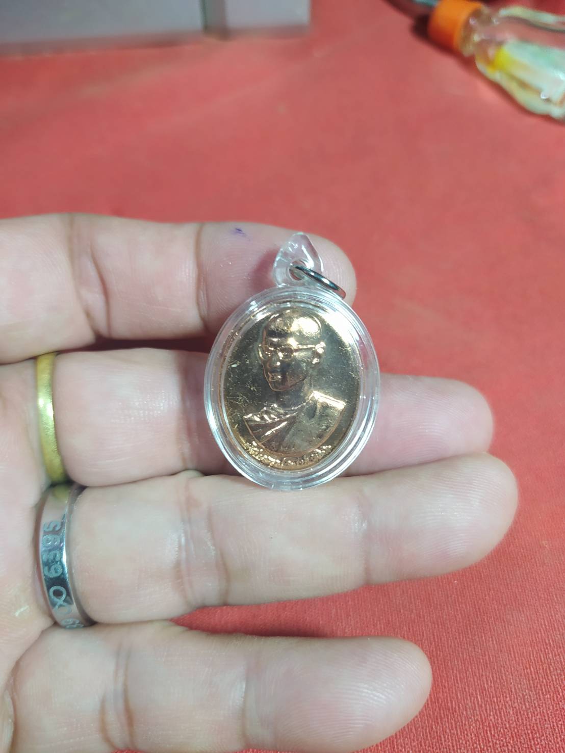 เหรียญทรงผนวชพลังแผ่นดินในหลวง ร.9 เนื้อทองแดง