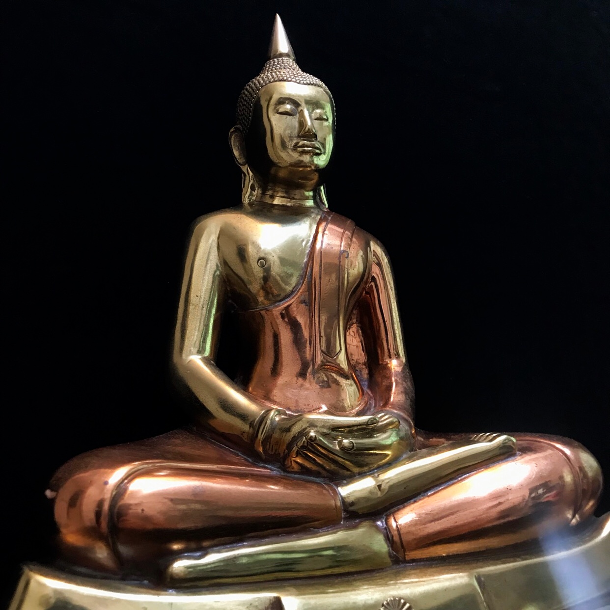 พระบูชาพระพุทธโสธร ภปร. รุ่นย้อนยุค ปี2539 หน้าตัก9นิ้ว สามกษัตริย์