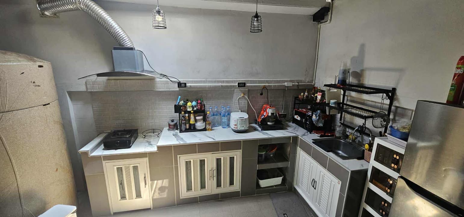 For Sales : Kohkaew, 2-story townhome, 3 bedrooms 2 bathrooms