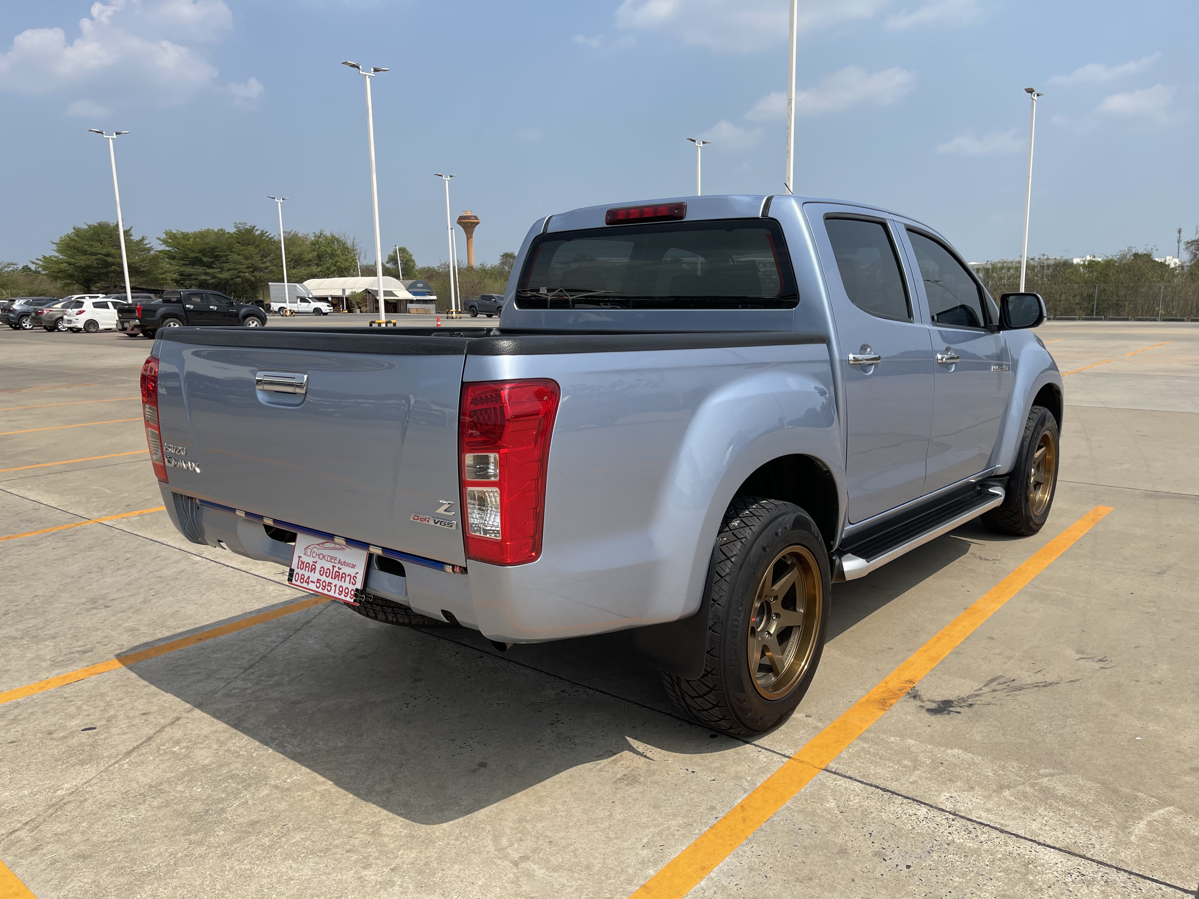 Isuzu Dmax All New 4ประตู Hilander 2.5 Vgs Z 2015 ฟ้า