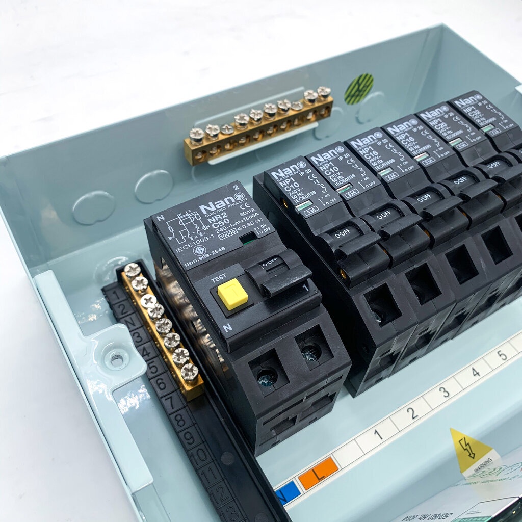 ตู้คอนซูมเมอร์ยูนิต PLUG ON NANO 6 ช่อง (ปลั๊กออน) เมนธรรมดา / กันดูด RCBO คอนซูมเมอร์ ตู้กันดูด ตู้ควบคุมคุมไฟ ตู้โหลดกันดูด PLUG ON