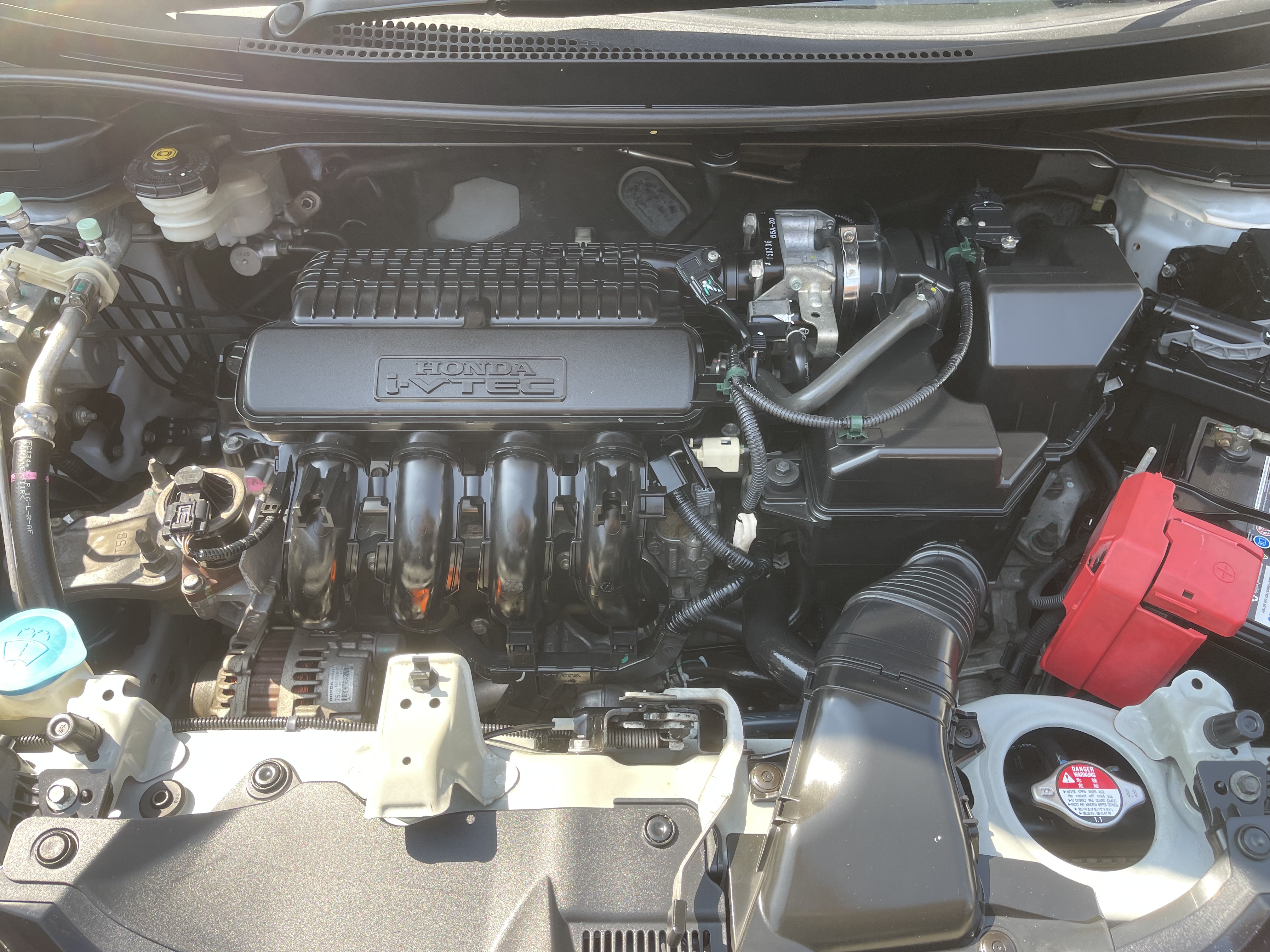 Honda Jazz 1.5 SV At 2016 ขาว