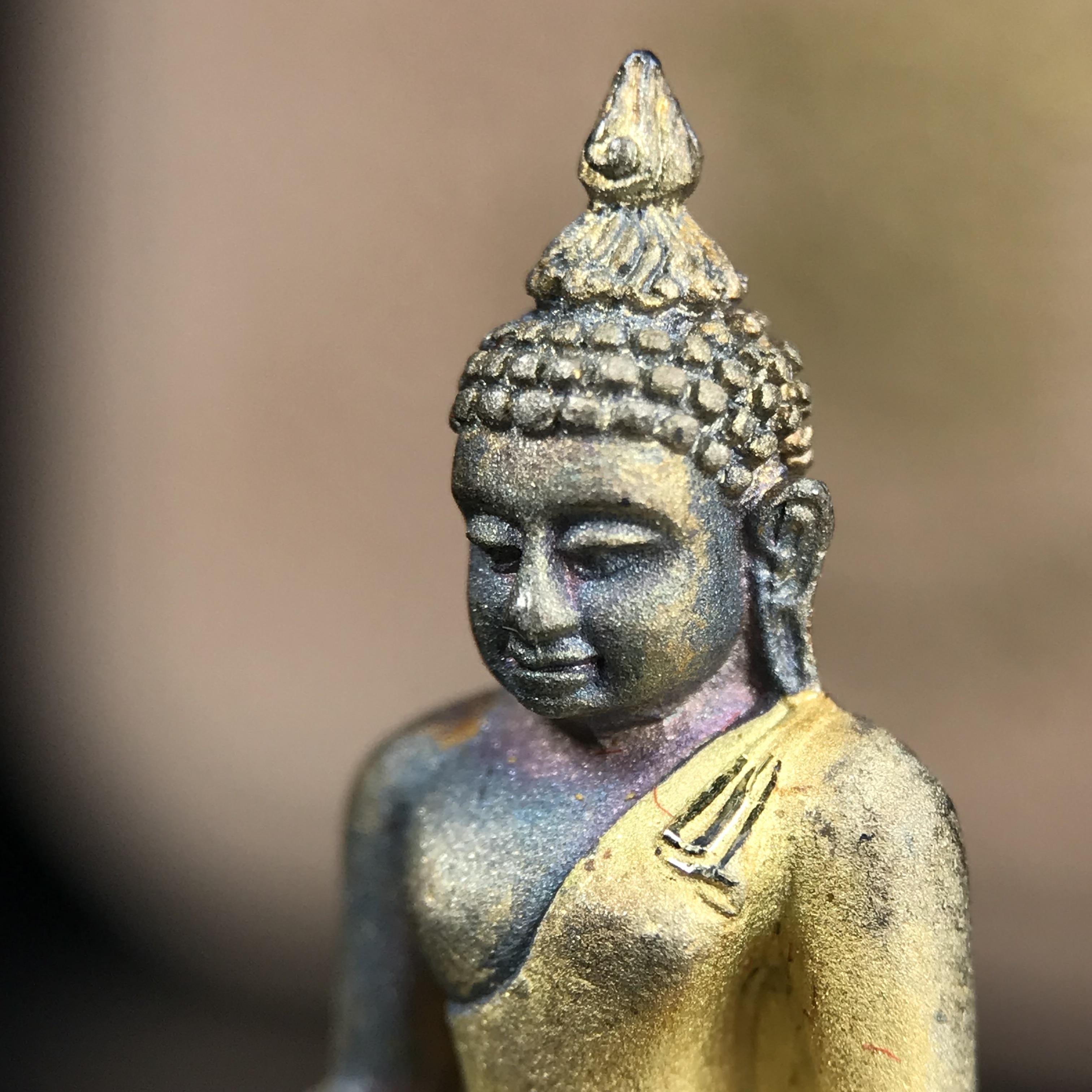 พระกริ่งไพรีพินาศ ตรากาญจนาภิเษกครองสิริราชสมบัติครบ 50 ปี รัชกาลที่9 ปี2540 เนื้อเงินสามกษัตริย์(ผิวเดิมสวย ครบ สมบูรณ์)พร้อมกล่องบรรจุเดิมครบ ชุดพระราชทาน(หายาก)(เข้มขลังทรงอานุภาพยิ่งใหญ่กำราบศัตรูพ่ายสิ้น พระไพรีพินาศ)(หายากพบเจอได้น้อยมาก)1ใน 539องค์