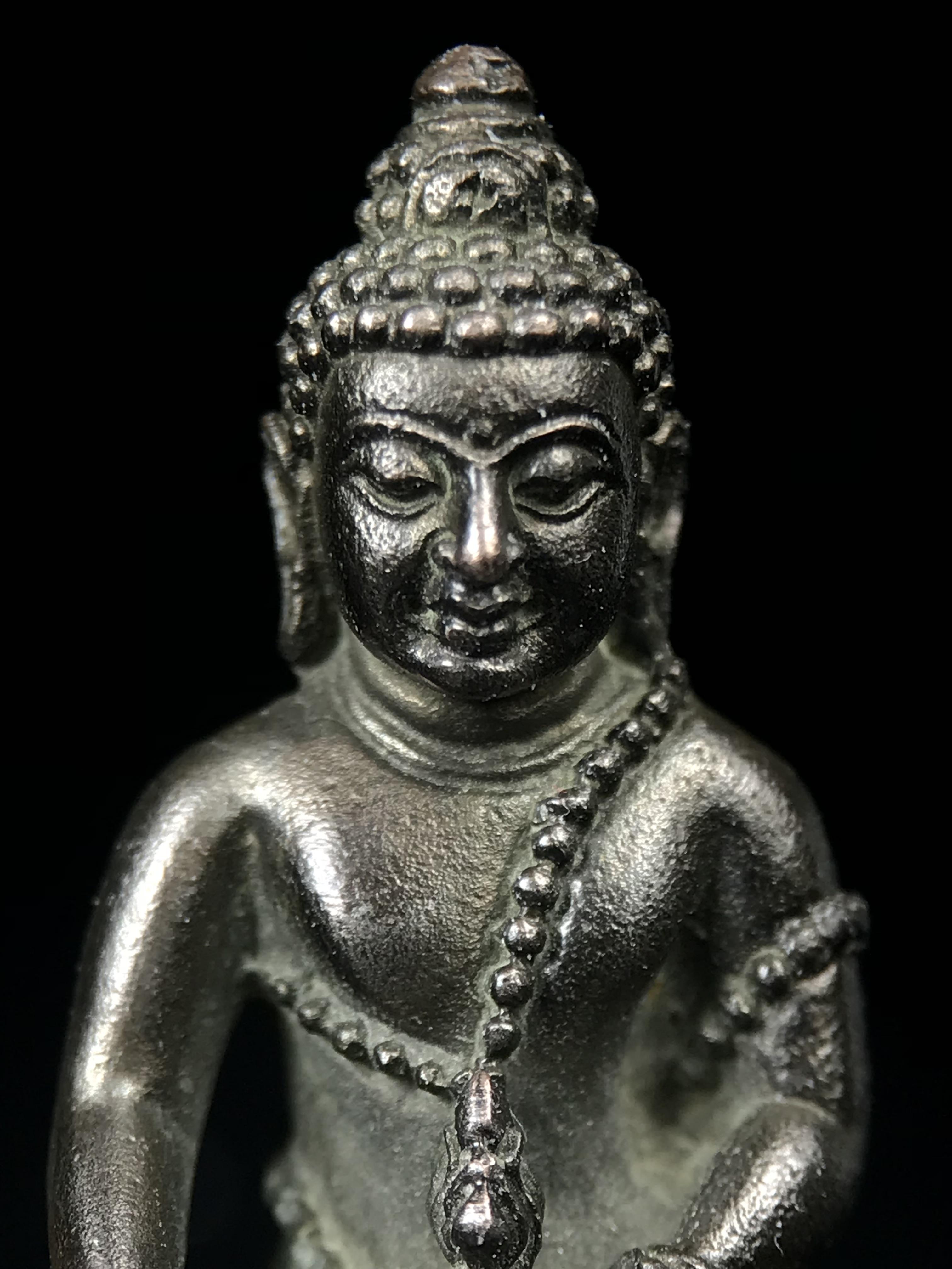 พระกริ่งศิรากาศ ภปร.(พระกริ่งคุ้มเกล้า)วัตถุมงคล"คุ้มเกล้าฯ" มูลนิธิ “คุ้มเกล้า” ในพระบรมราชูปถัมภ์ จัดสร้าง โรงพยาบาลภูมิพล เนื้อนวโลหะ(พิมพ์หน้าไทย)(ในหลวงรัชกาลที่9เสด็จเททอง)(พิธีใหญ่)(นิยม)