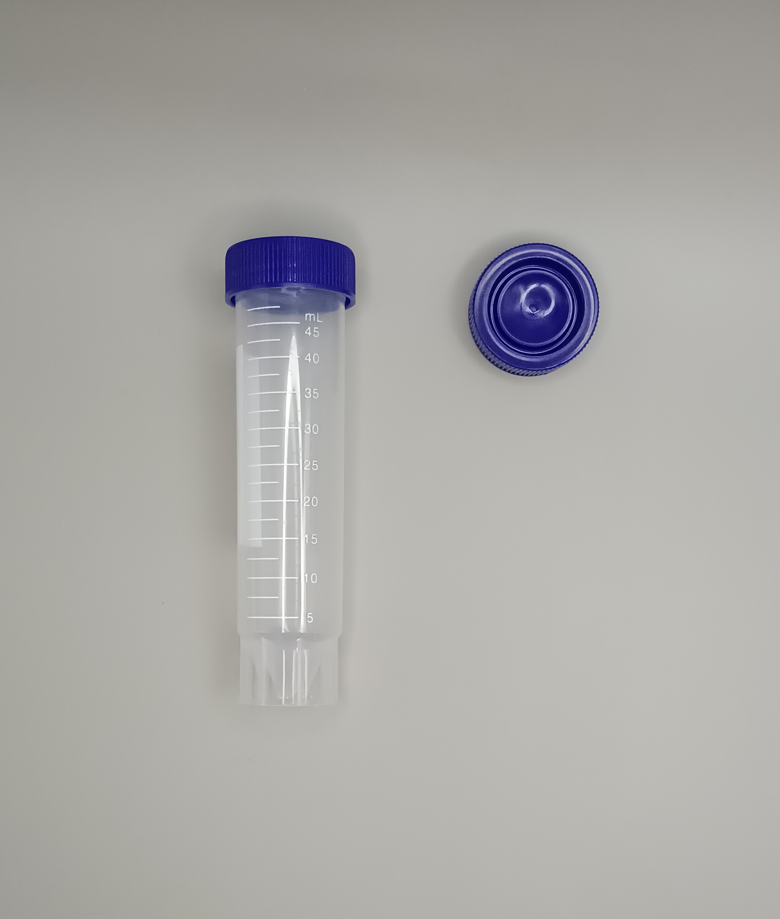 Free-standing Centrifuge Tube 50ml ,Sterile, หลอดทดลองแบบตั้งโต๊ะ ขนาด50 มล. (หลอดเก็บเมล็ดกาแฟ) (ขายยกลัง)