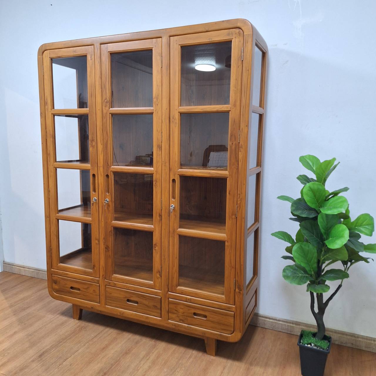 ตู้โชว์ รุ่น มัลดิฟ