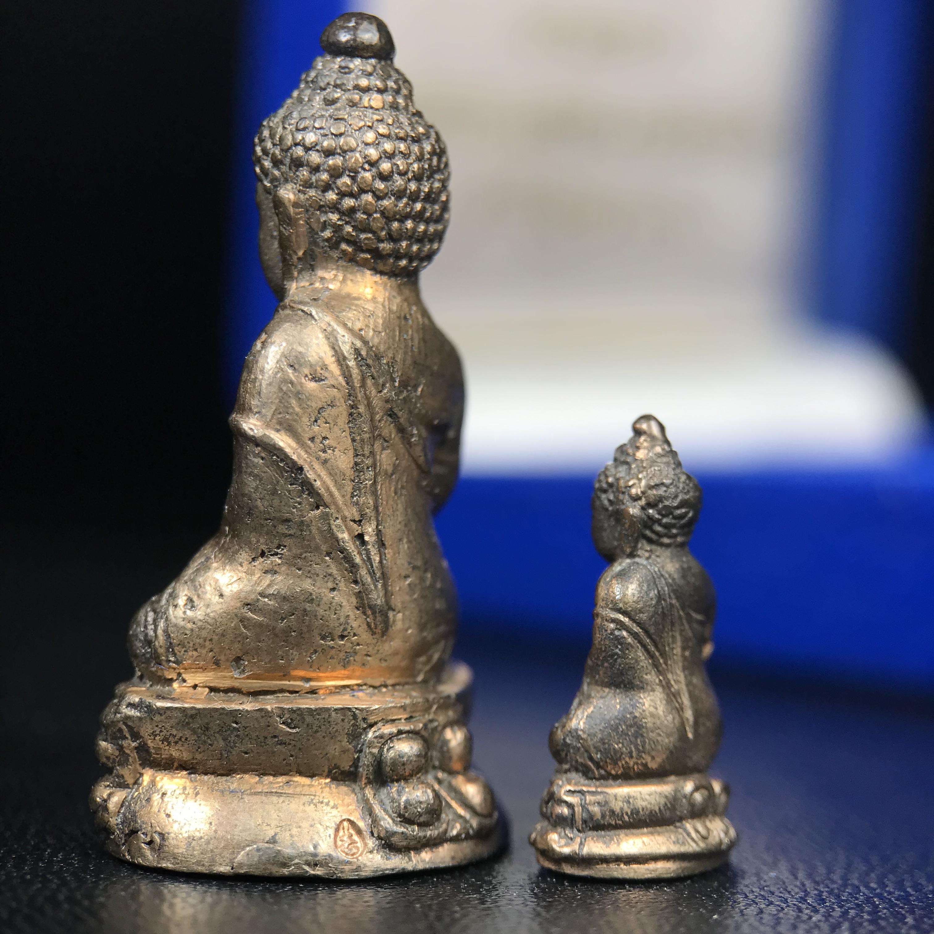 พระกริ่ง-พระชัยวัฒน์ นวราชบพิตร วัดตรีทศเทพ ปี 2530 เนื้อนวโลหะ(1ใน 500 ชุด สุดหายาก)จัดสร้างในวาระพระบาทสมเด็จพระเจ้าอยู่หัวรัชกาลที่ 9 เจริญพระชนมพรรษา 5 รอบนักษัตริย์(ในหลวงรัชกาลที่9เสด็จเททอง) (สภาพสวยครบสมบูรณ์))พิธีใหญ่ รุ่นยอดนิยม