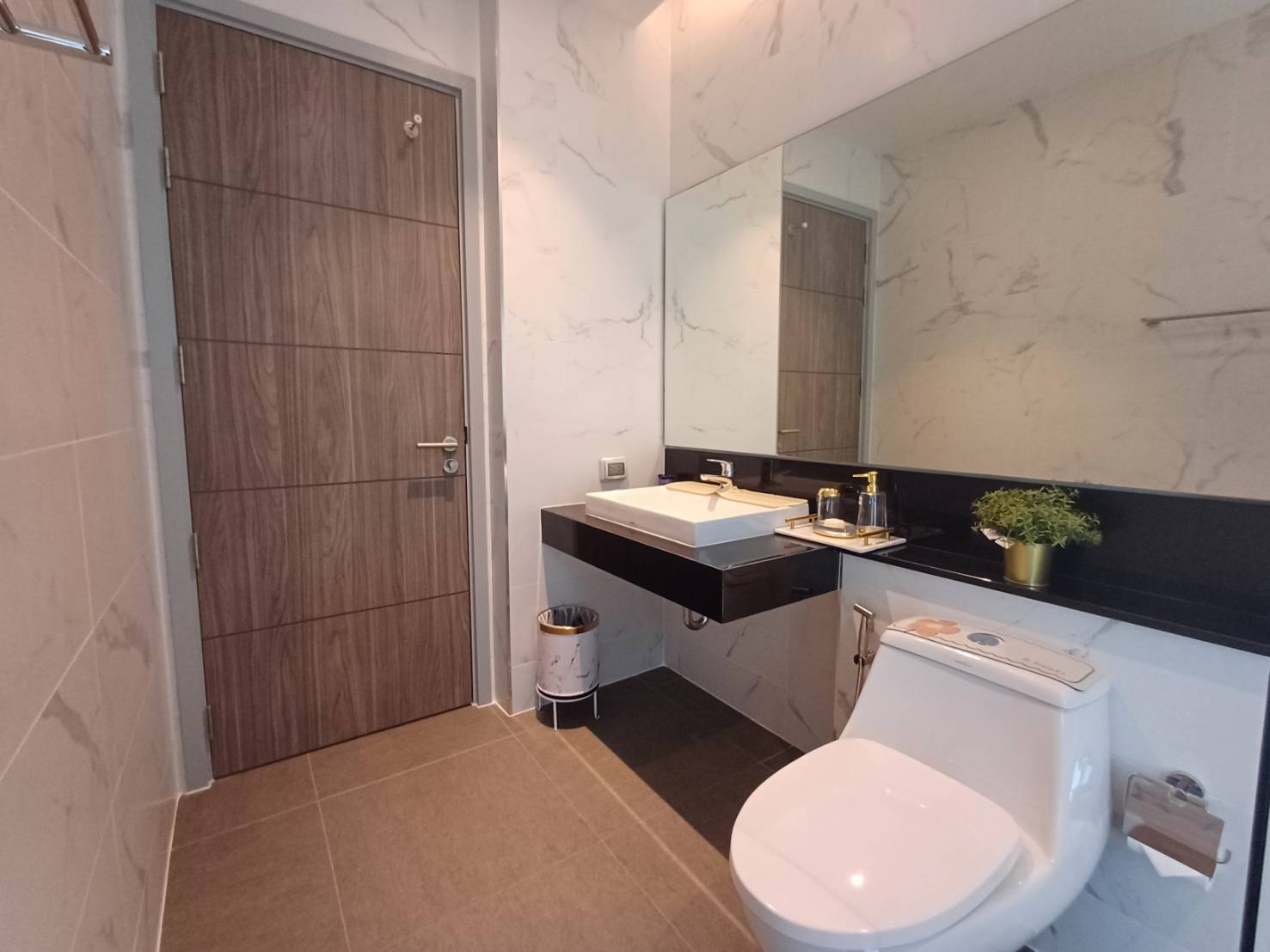 For Rent : Kohkaew, Modern style private pool villa, 4 Bedrooms 4 Bathrooms