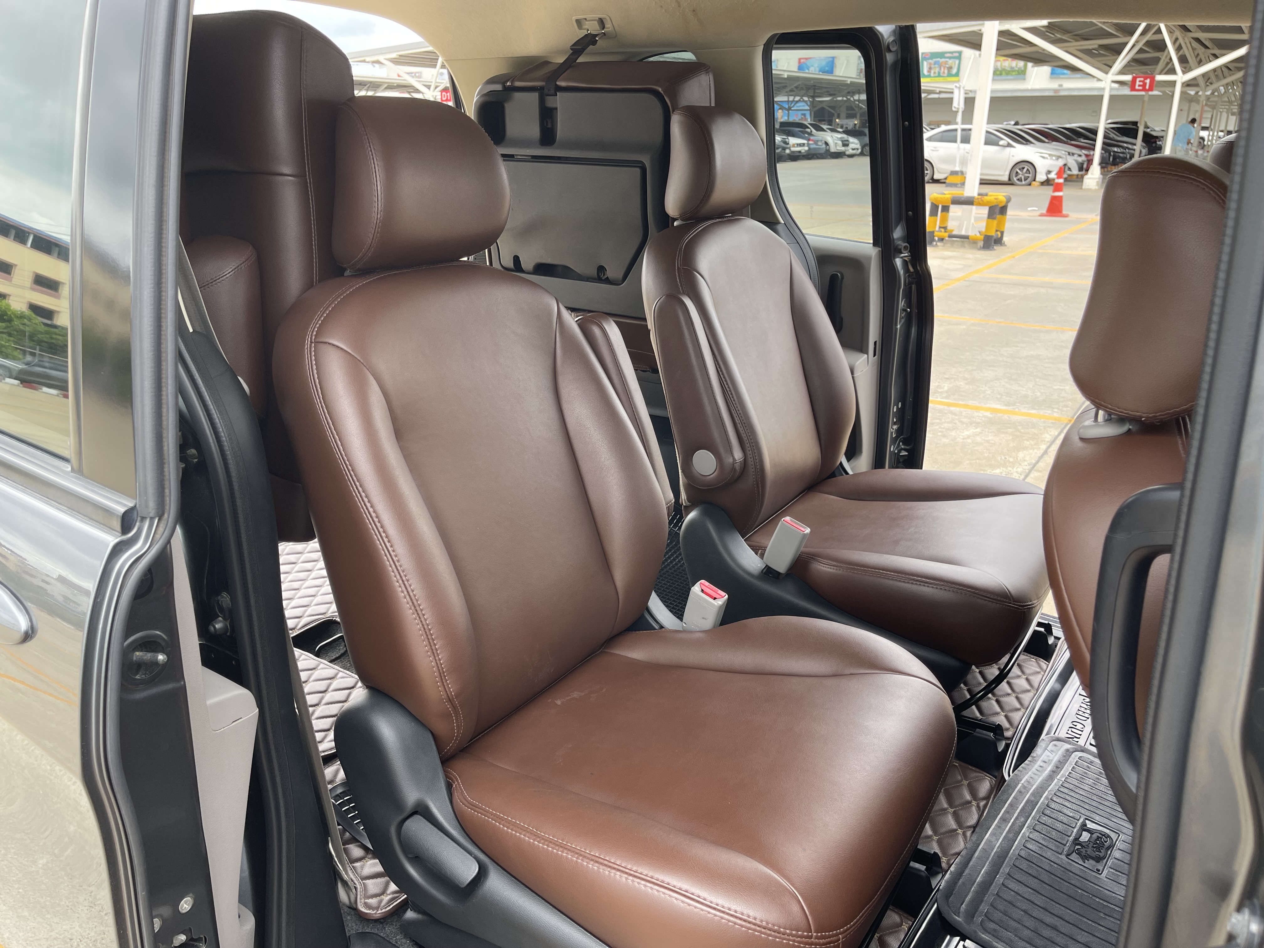 Honda Freed 1.5 E Sport At 2010 เทาดำ