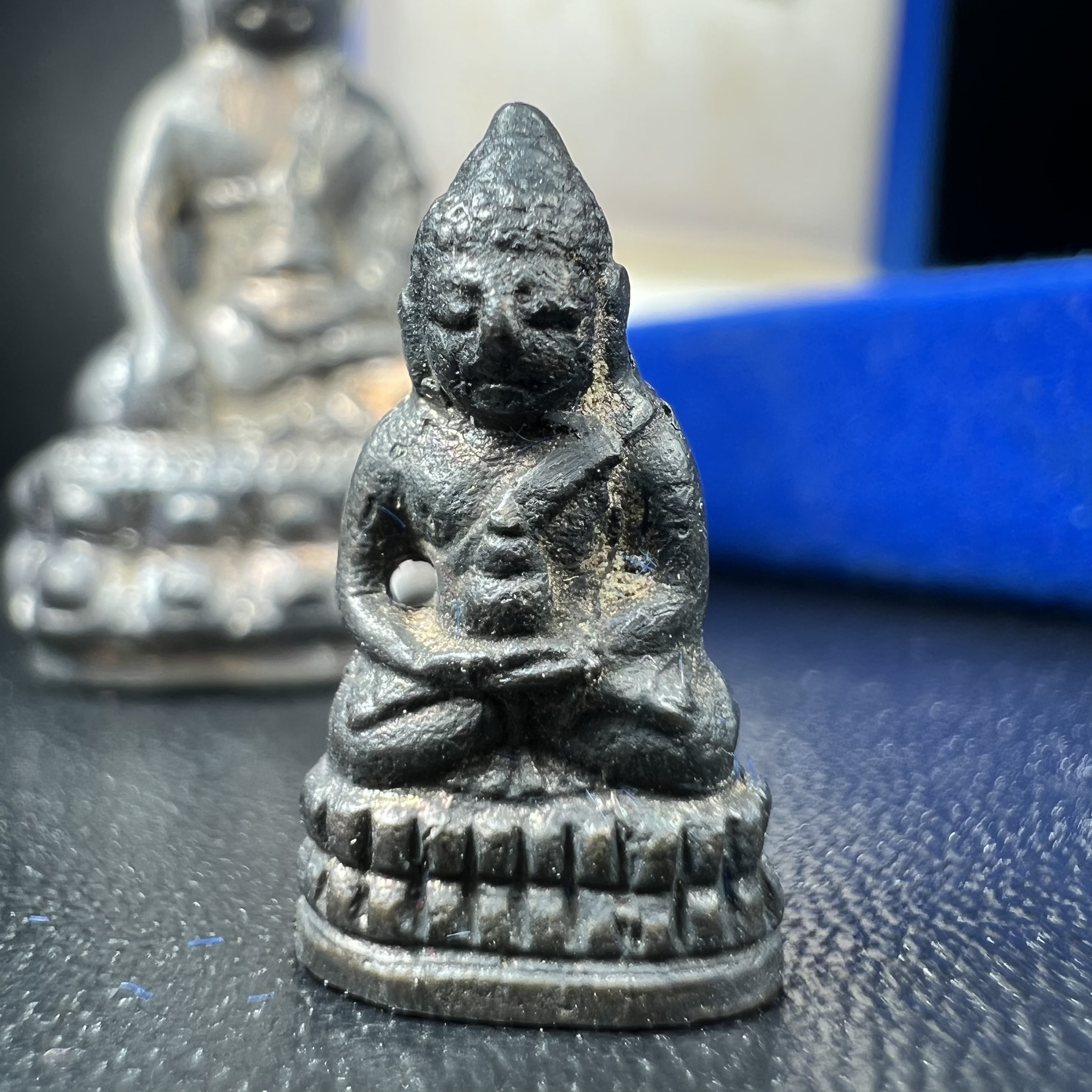 พระกริ่ง-พระชัยวัฒน์ 90พรรษาสมเด็จย่า ปี2533 เนื้อนวโลหะ(ในหลวงรัชกาลที่9เสด็จในพิธี)(1 ใน 3000 ชุด) หายาก