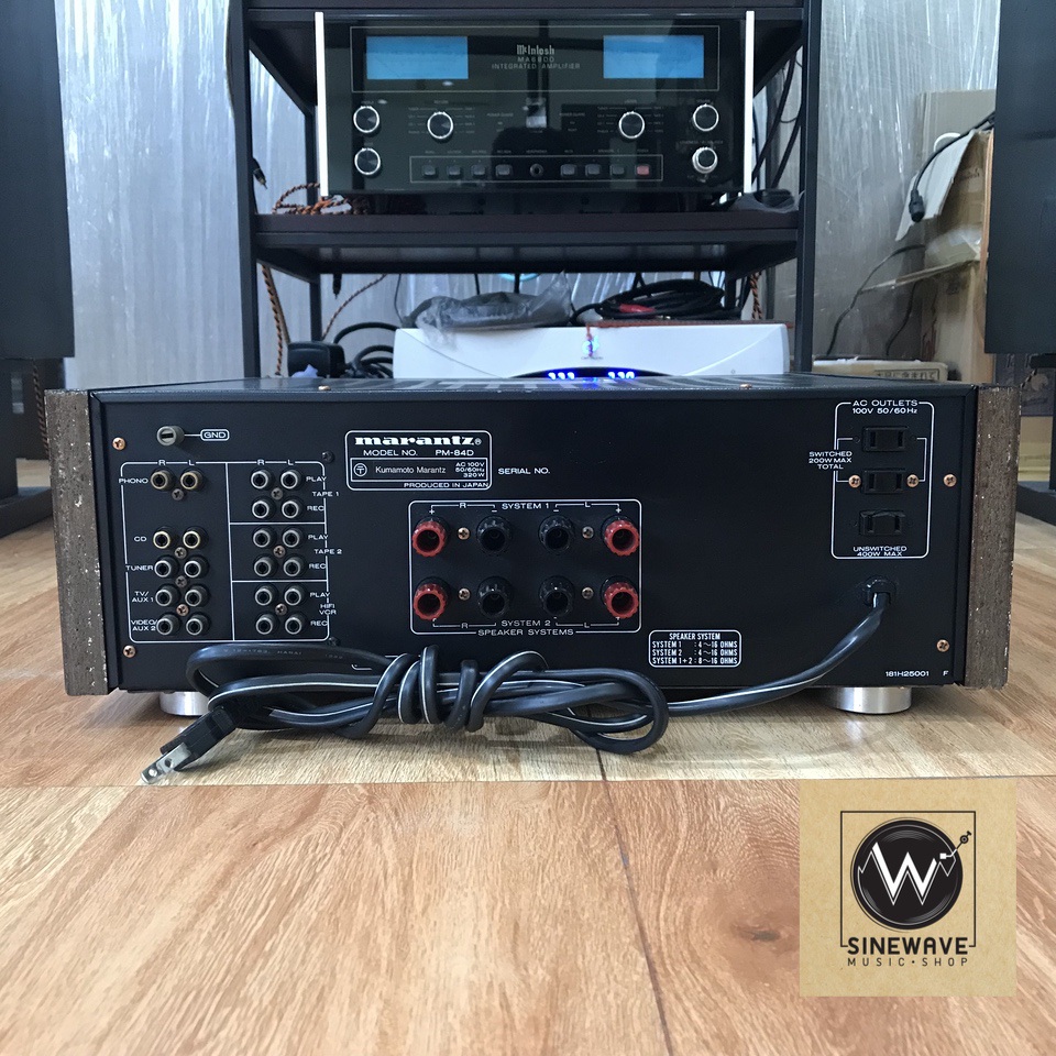 Integrated Amp ยี่ห้อ Marantz รุ่น PM-84D (Made in Japan)