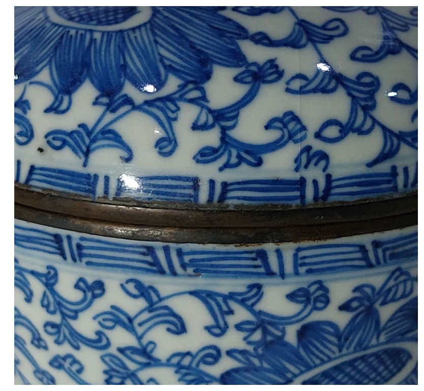 โถซุปกระเบื้องเคลือบลายคราม งานเก่า