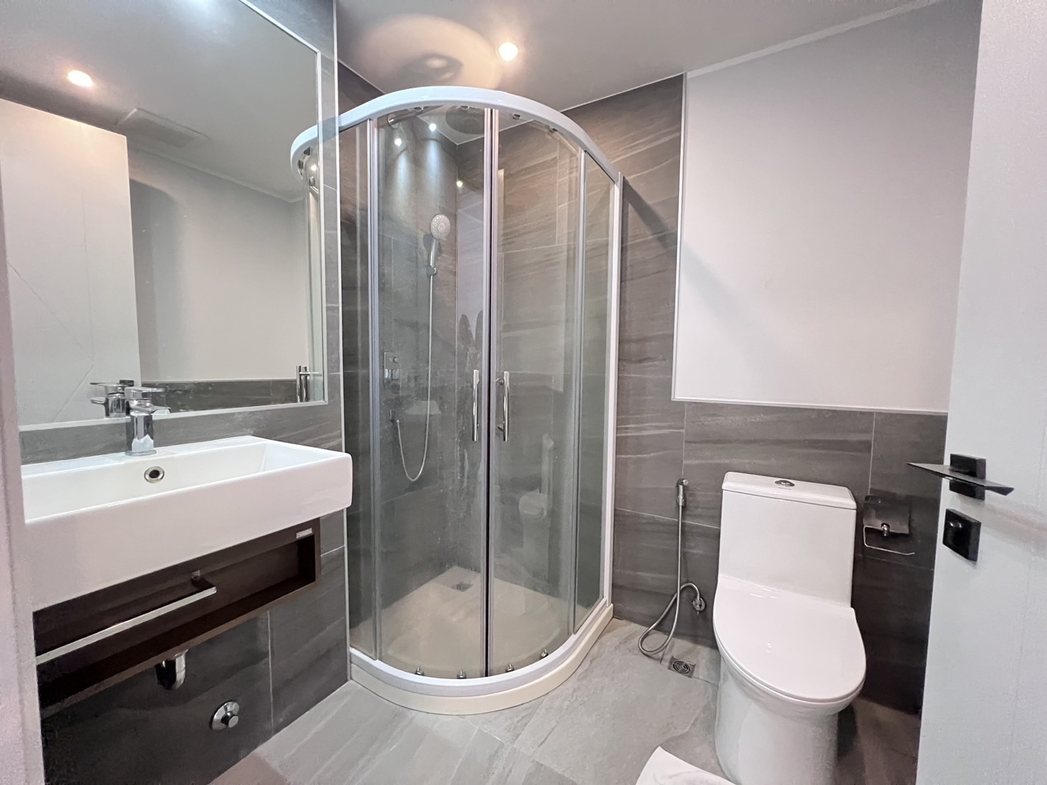 For Rent : Chalong, The Tower Condominium 1 Bedroom 1 Bathroom