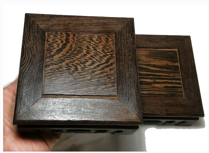 ฐานหรือกี๋ไม้ สี่เหลี่ยมเล็ก หน้าท๊อป 10cm อันละ