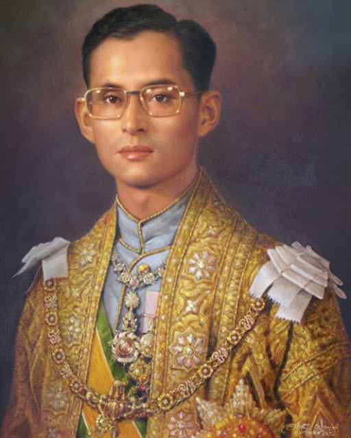 ครอสติสคริสตัล พระบาทสมเด็จพระปรมินทรมหาภูมิพลอดุลยเดชครั้งทรงพระเยาว์