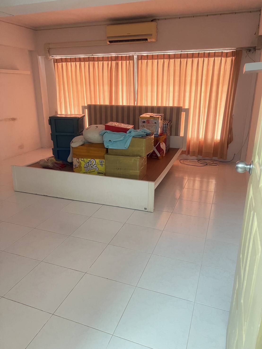 For Rent : Samkong, 3-Story Commercial Building, 2 Bedroom 2 Bathrooms