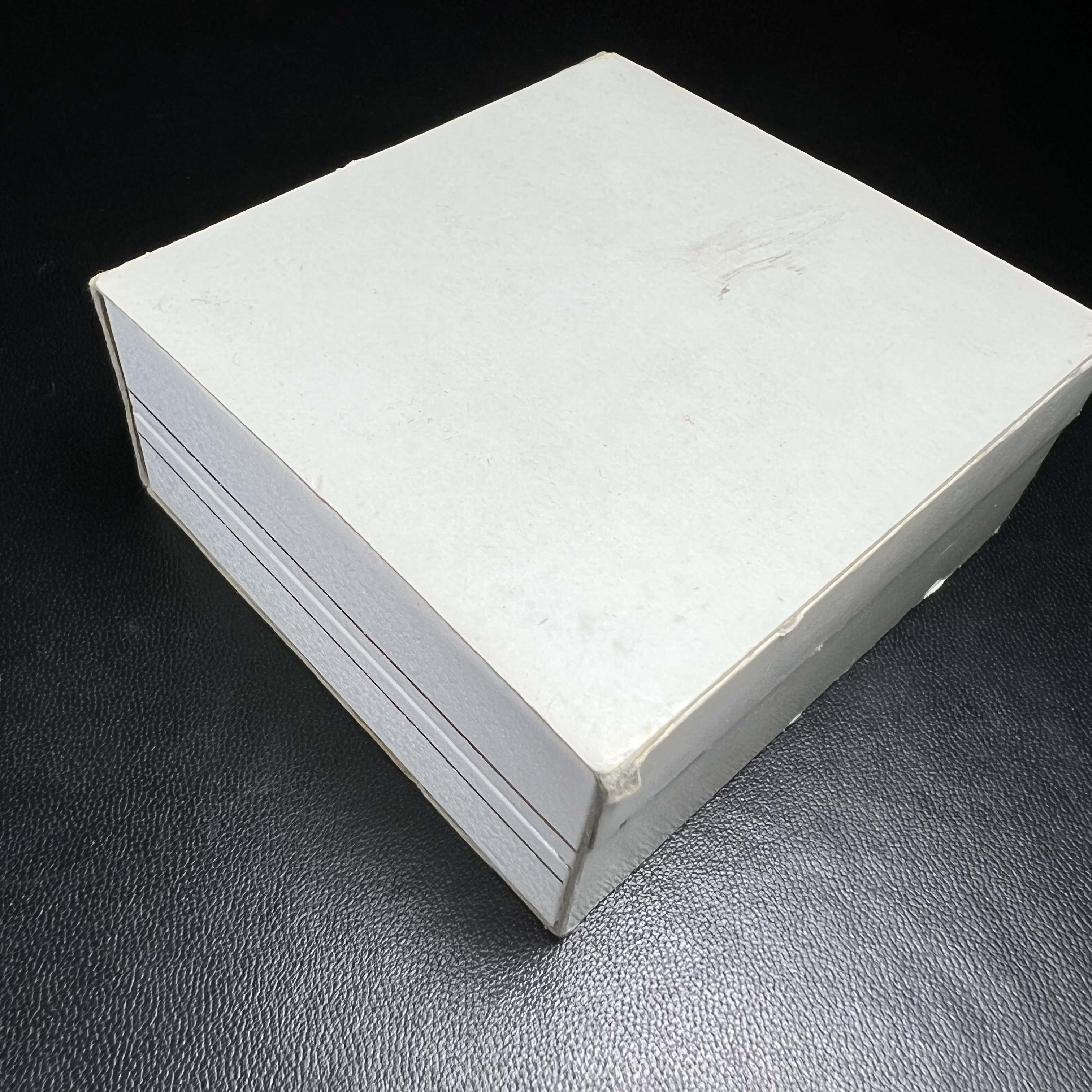 พระพุทธชินราช รุ่นมหาสิทธิโชค ปี2540 พิมพ์เล็กชุด3องค์ ขนาด 15 x 23 มม.(1.เงินสามกษัตริย์2.เงิน3.นวะ) พระดีพิธีใหญ่ พิธีพุทธาภิเษก ณ สถานที่ศักดิ์สิทธิ์เมืองพิษณุโลก ๔ ครั้ง โดยพระเกจิอาจารย์ชื่อดังทั่วประเทศ ๙๙ รูป โดยมีสมเด็จพระญาณสังวร เป็นประธานในพิธี