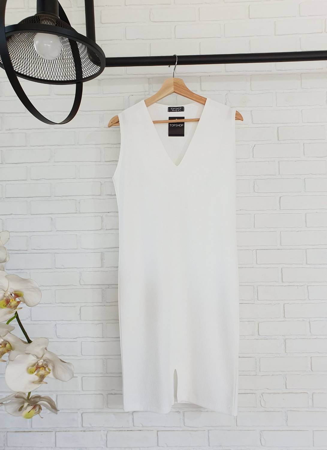 เดรสวีผ่าหน้า