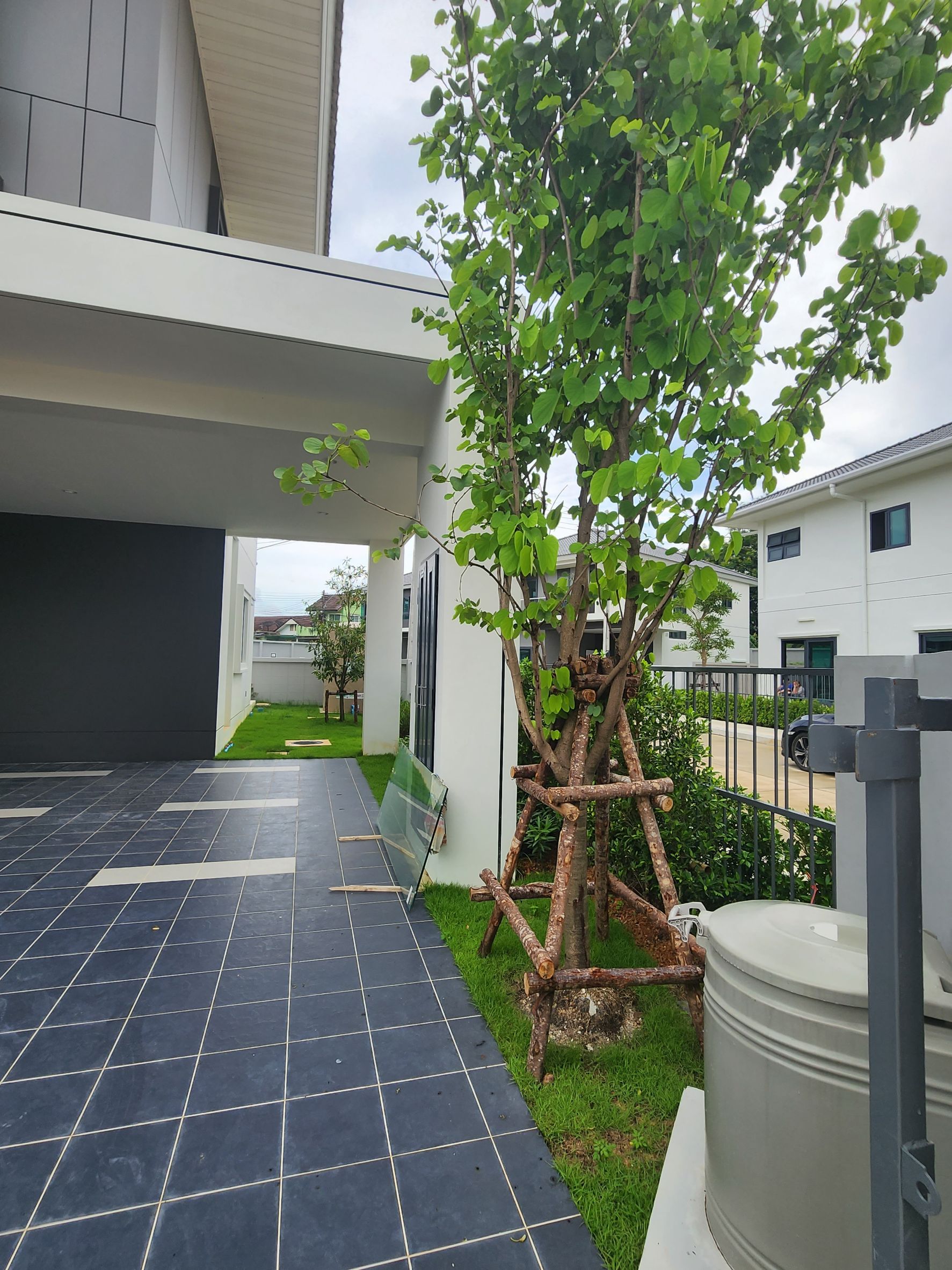 For Sales : Kohkaew, 2-storey detached house, 4 bedrooms 6 bathrooms