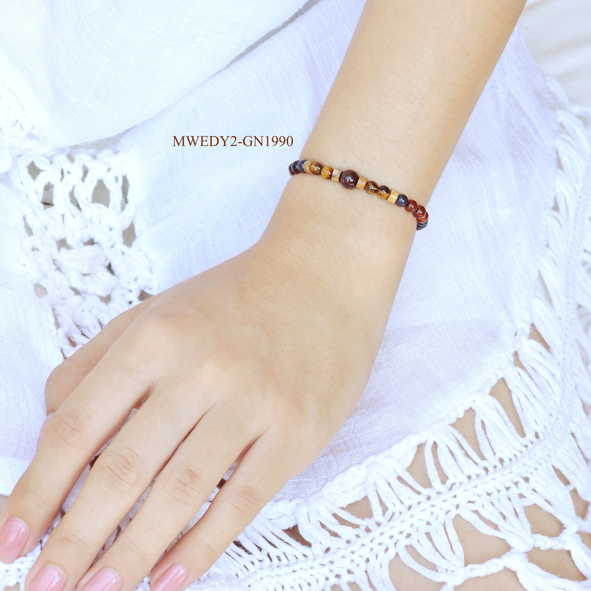 กำไลหินเสริมทรัพย์มั่งคั่ง สำหรับผู้ที่เกิดวันพุธมี 6 แบบ