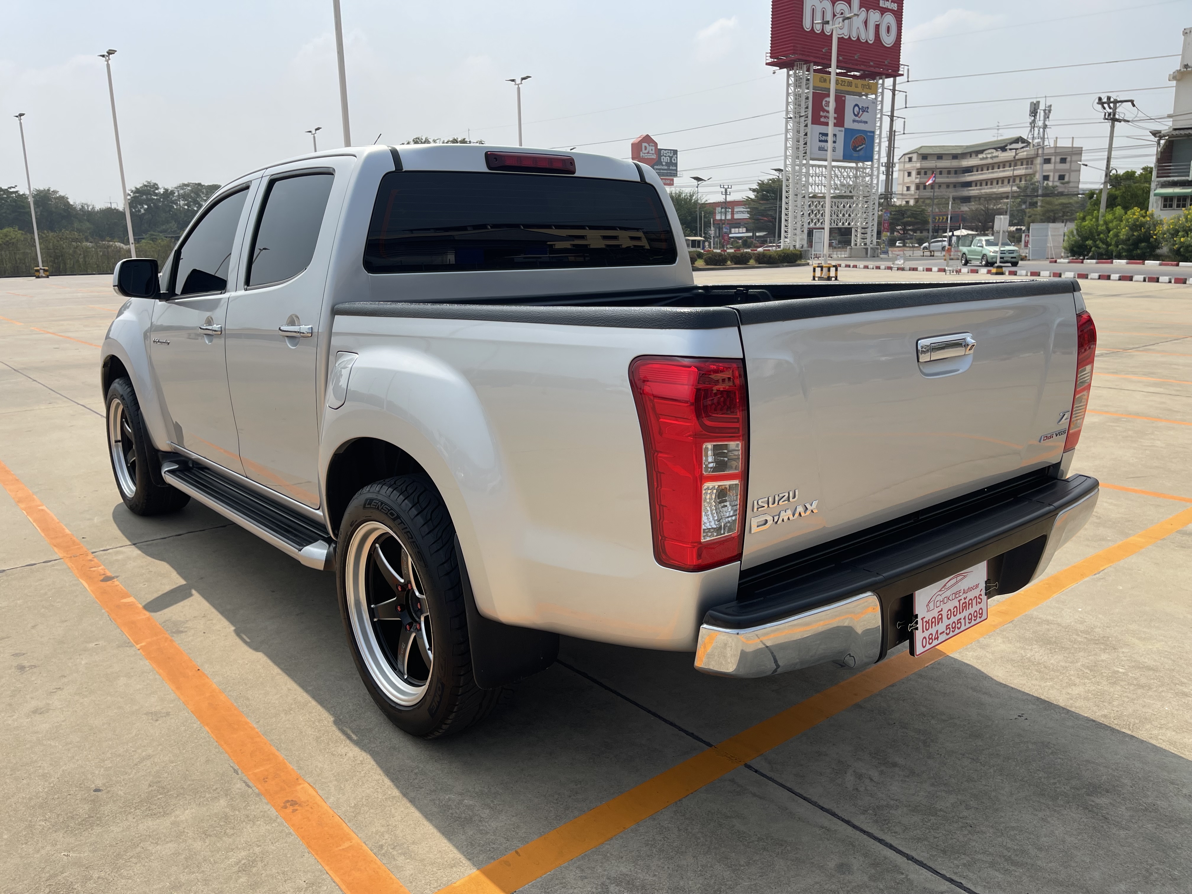 Isuzu Dmax All New 4ประตู Hilander 2.5 Vgs Z Dvd 2014 เงิน