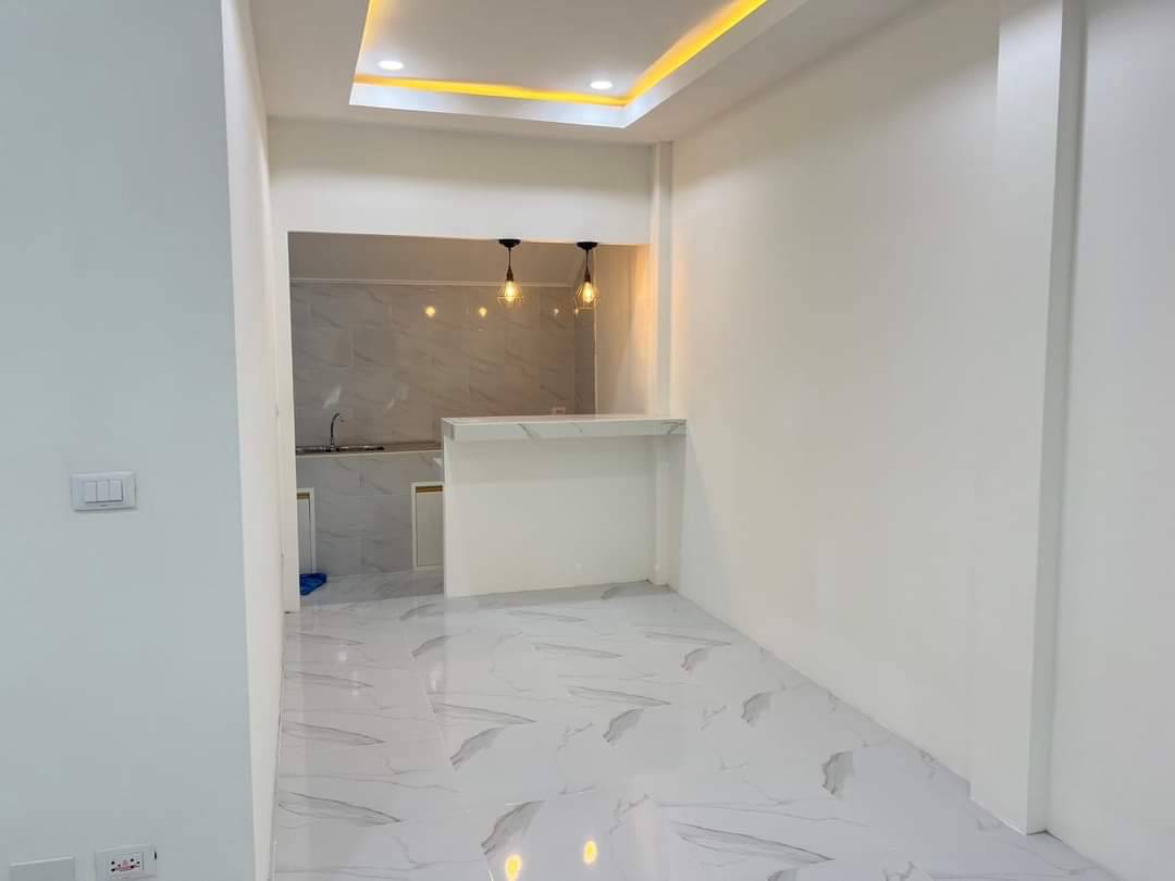 For Sales : KuKu, Semi-detached house, 3 bedrooms 2 bathrooms