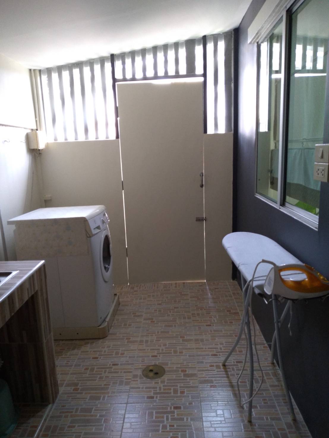 For Rent : Pruksa Ville Thalang 3 bedrooms, 2 bathrooms.