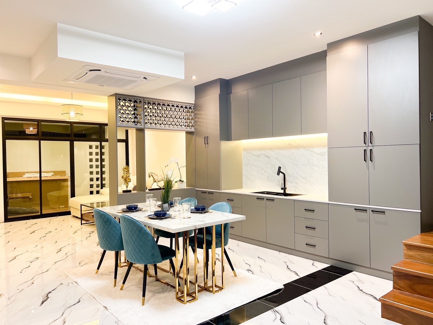 For Sale : Wichit, Saphanhin Pool Villa, 3 bedrooms 3 bathrooms