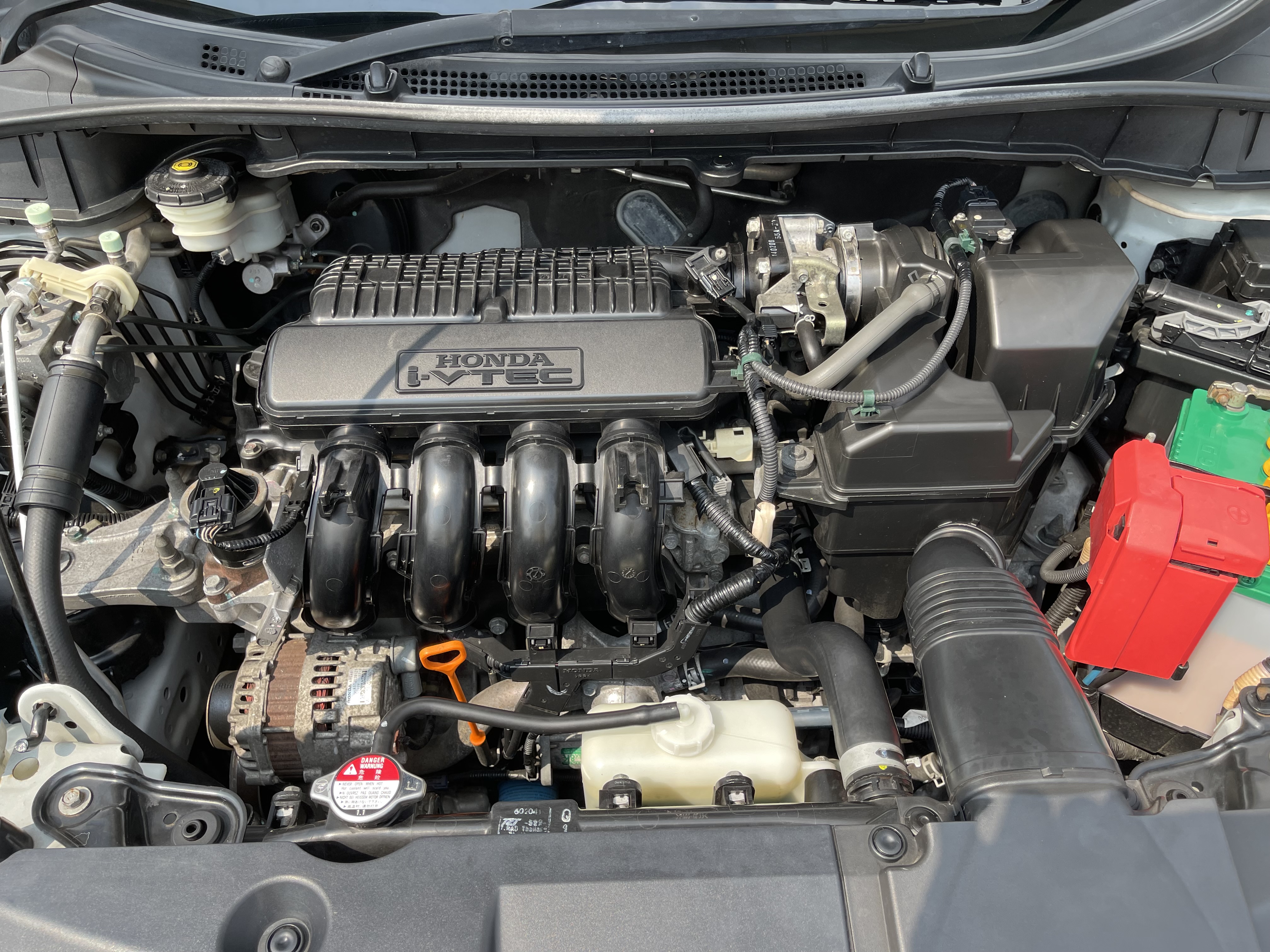 Honda City 1.5 V At 2014 ขาว