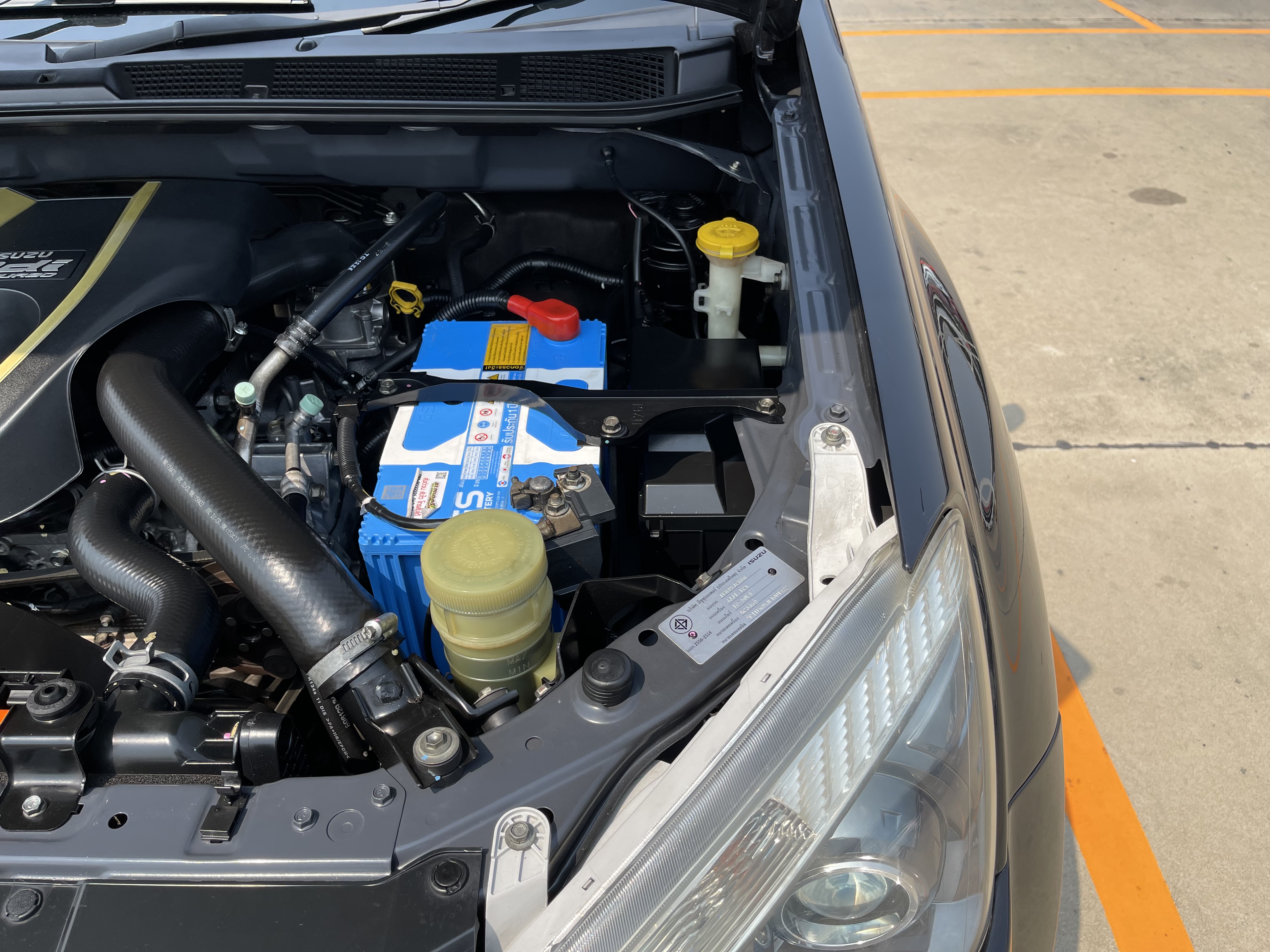 Isuzu Dmax All New 4ประตู Hilander 3.0 Vgs Z Prestige Navi Push Start At 2015 ดำ