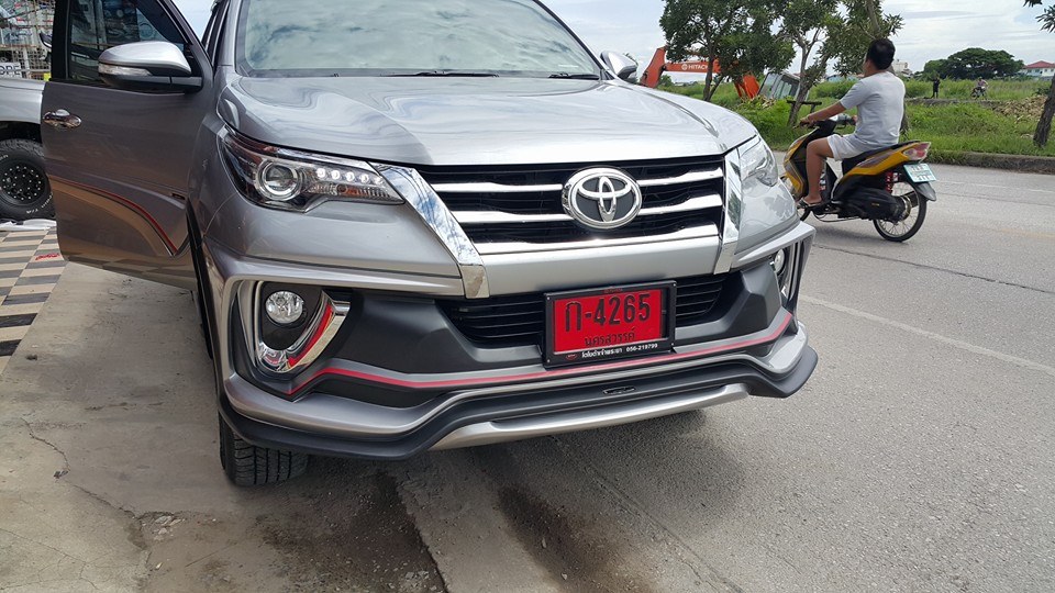 Toyota Fortuner 2016 Access body kits by Amotriz