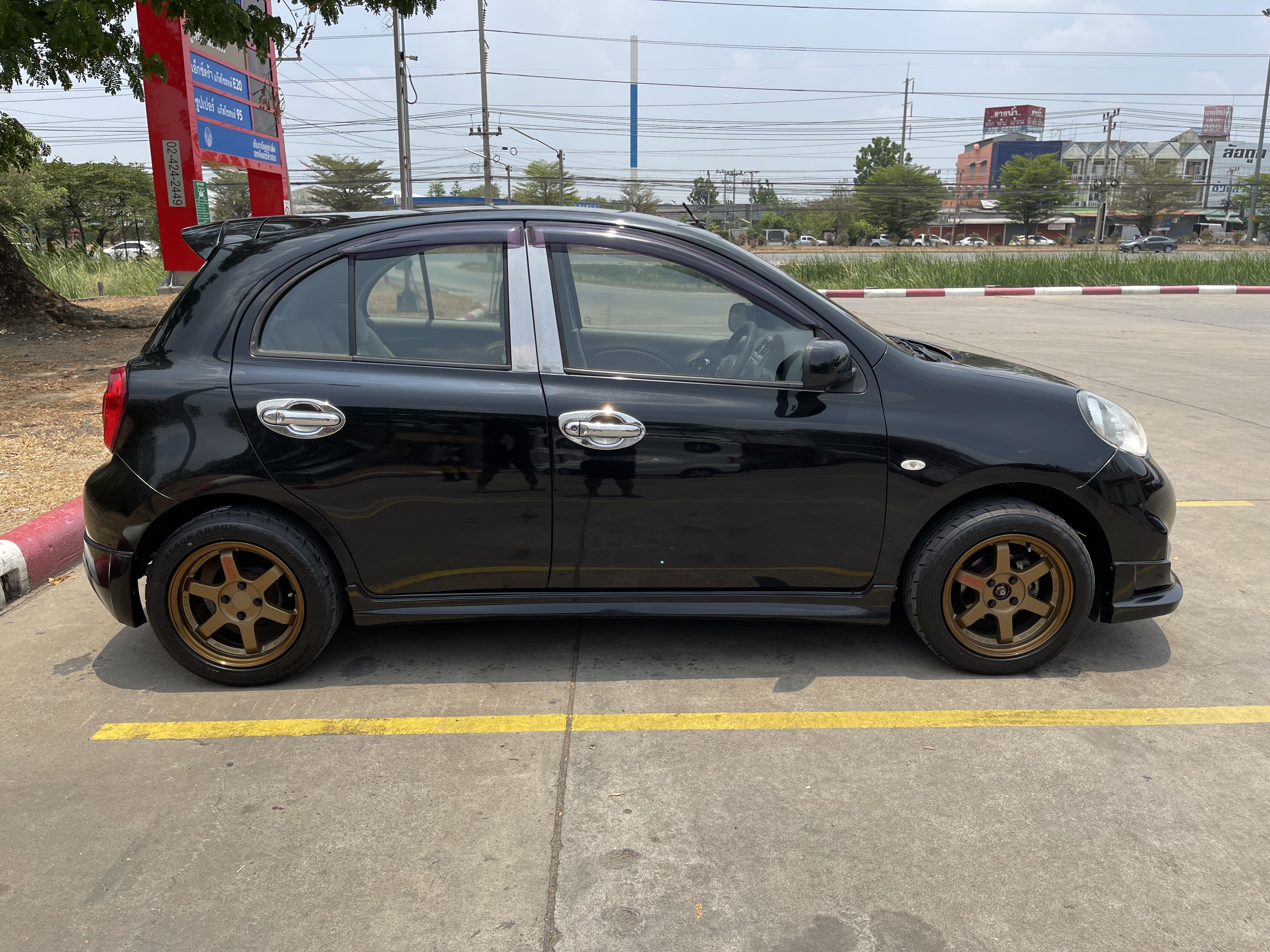 Nissan March 1.2 V At 2013 ดำ