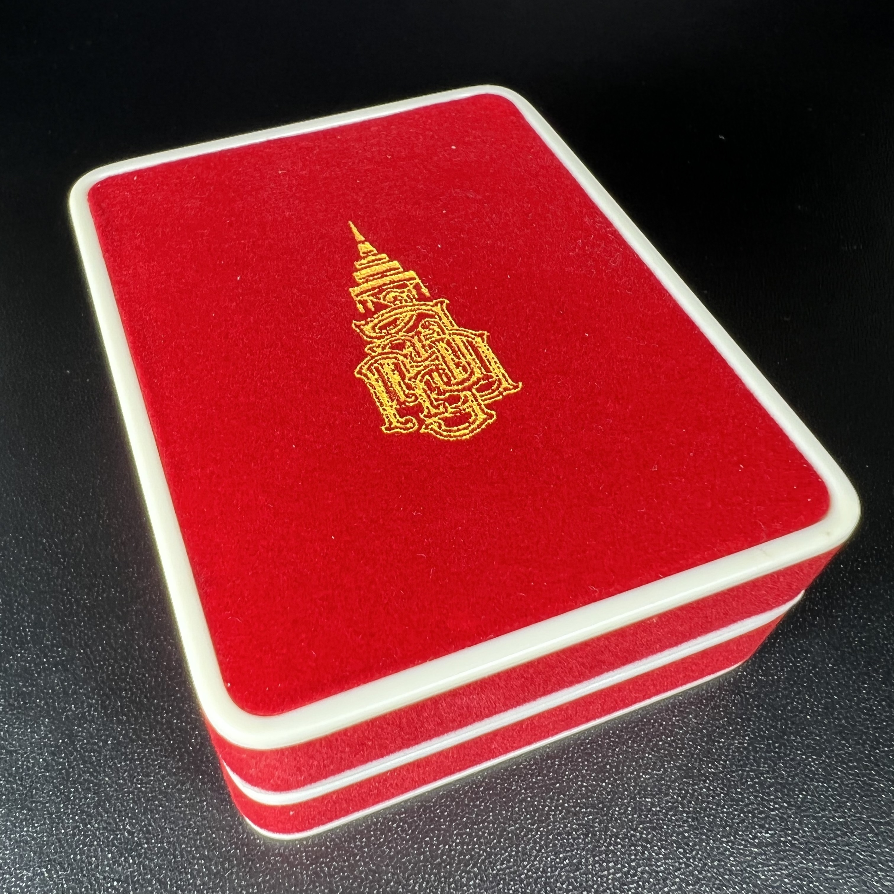 พระกริ่งยอดแก้ว ญสส. สมเด็จพระญาณสังวร สมเด็จพระสังฆราช เนื้อนวโลหะ วัดบวรนิเวศวิหาร ปี 2548 (ประทานมวลสารและพระเกศา ผงอันเป็นศิริมงคล)(1 ใน 4992 องค์)