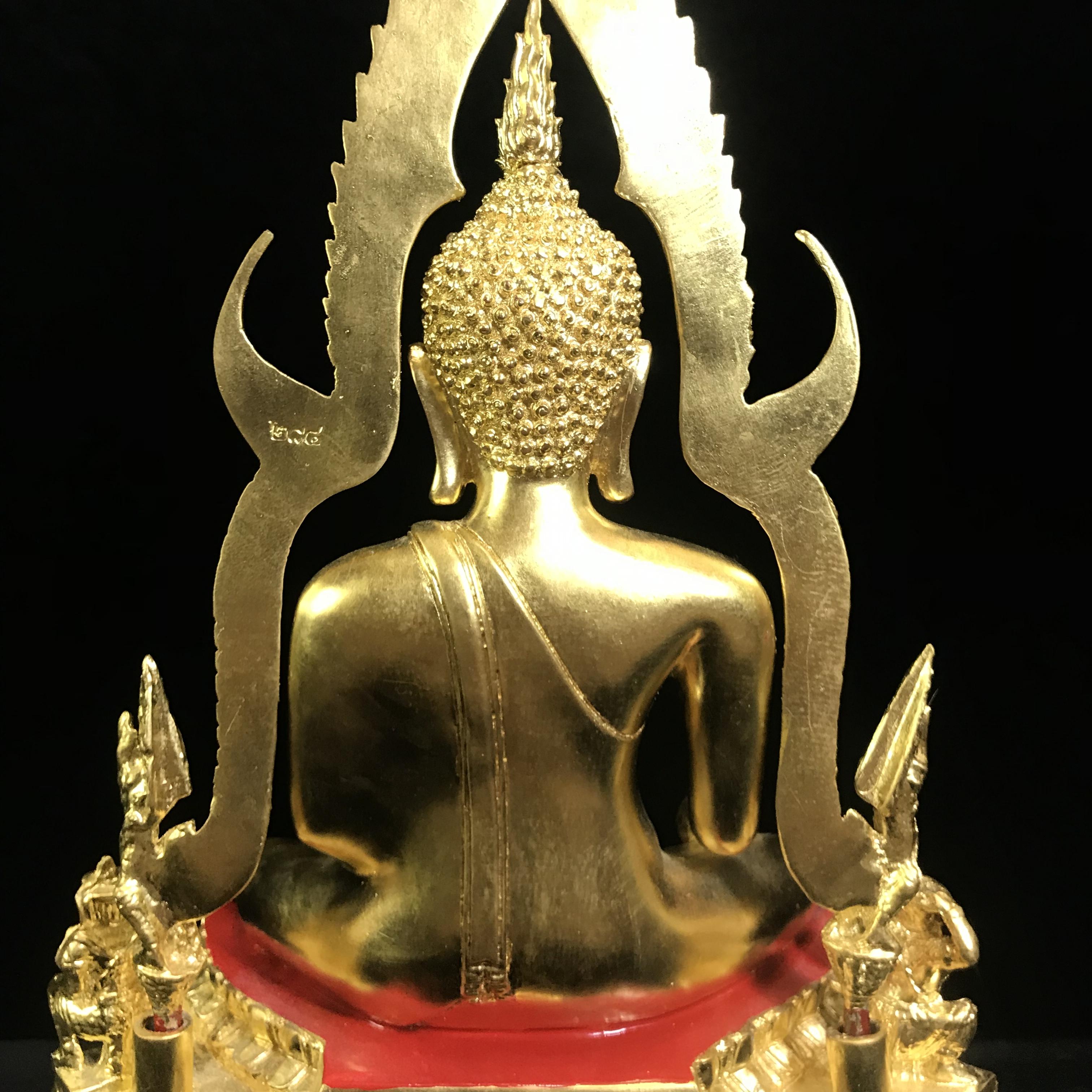 พระพุทธชินราช ญสส. วัดพระศรีมหาธาตุ จ.พิษณุโลก ปี2543 ขนาดหน้าตัก 7นิ้ว ลงรักปิดทองฐานประดับกระจก พิธีใหญ่ รุ่นแรกและรุ่นเดียวที่ หลวงปู่หมุน ฐิตสีโล วัดบ้านจาน มาร่วมปลุกเสก(1 ใน 999องค์)