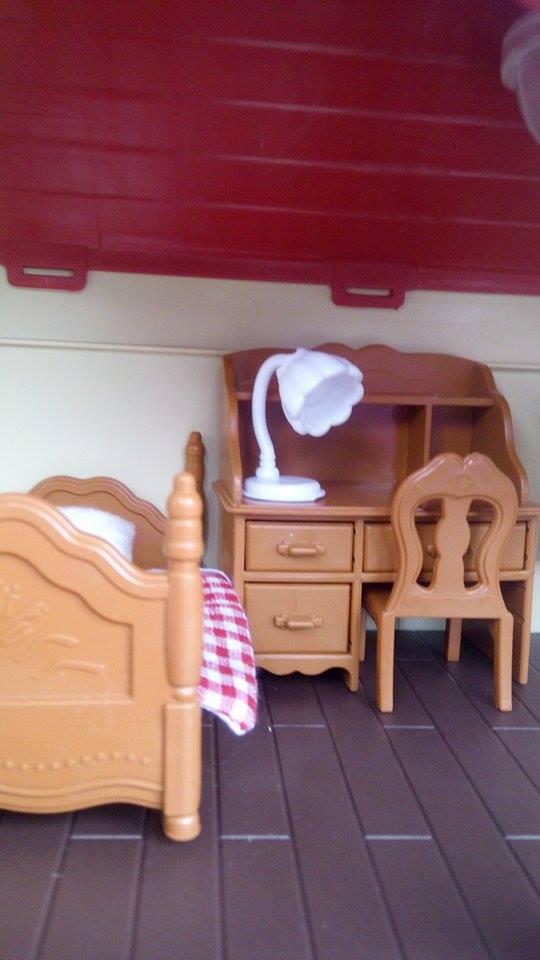 บ้านครอบครัวตุ๊กตาสัตว์ บ้านแสนสุข 2 ชั้น Happy Family House มีไฟ