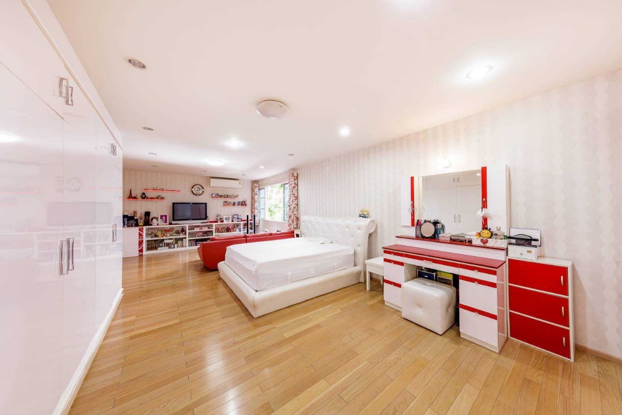 For Sale : Phuket Boat lagoon 4 Bedrooms 4 Bathrooms 163 SQ.W