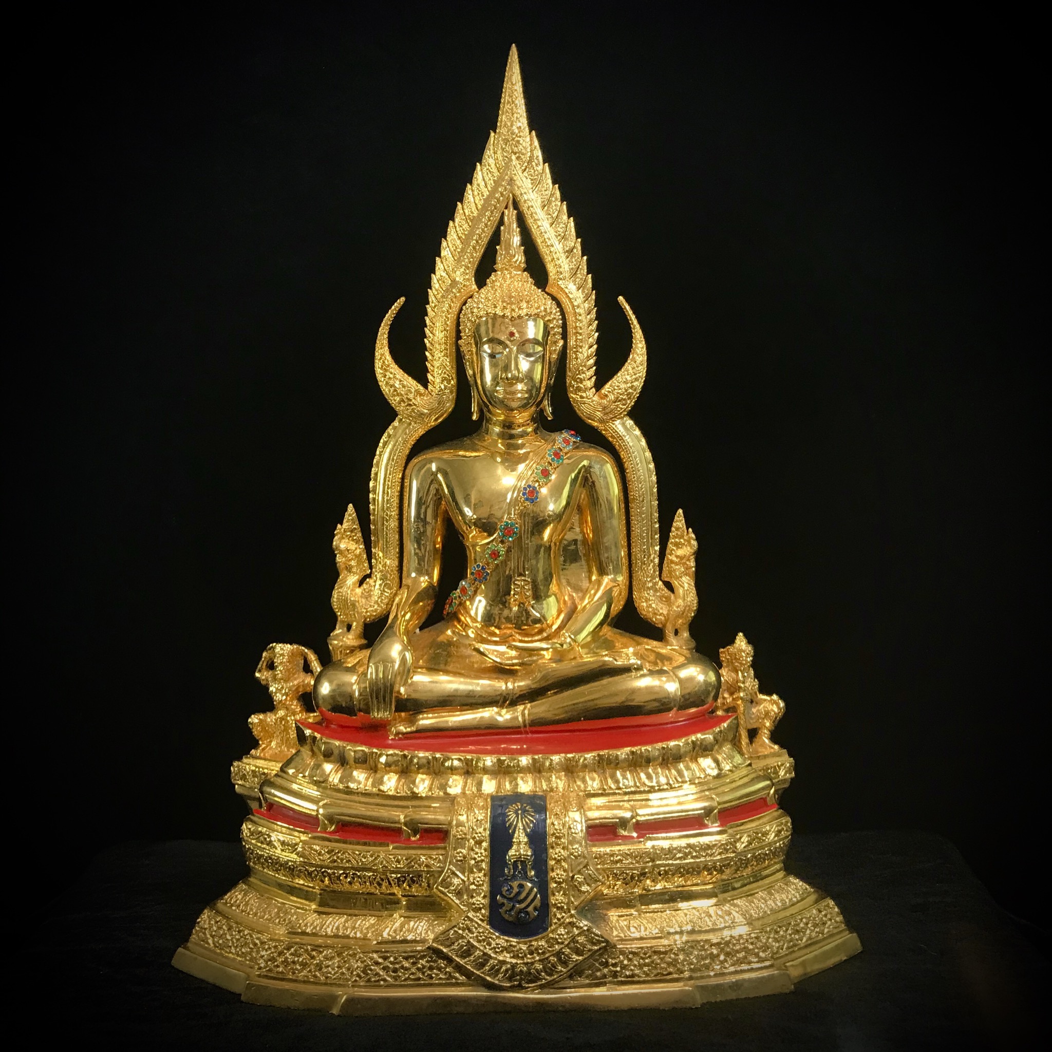 พระพุทธชินราช ภปร. รุ่นปฎิสังขรณ์ ปี2531 หน้าตัก 9นิ้ว กะไหล่ทอง(พร้อมตู้ครอบ) งานลุงจ่าทวีบูรณเขตต์ (สวยหายากนิยม)