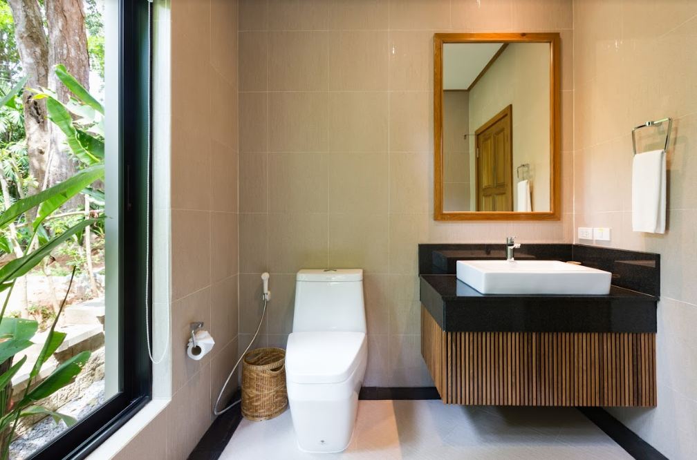 For Sale : Nai Harn, Luxury Tree Pool Villa, 3 Bedrooms 3 Bathrooms, Garden view.