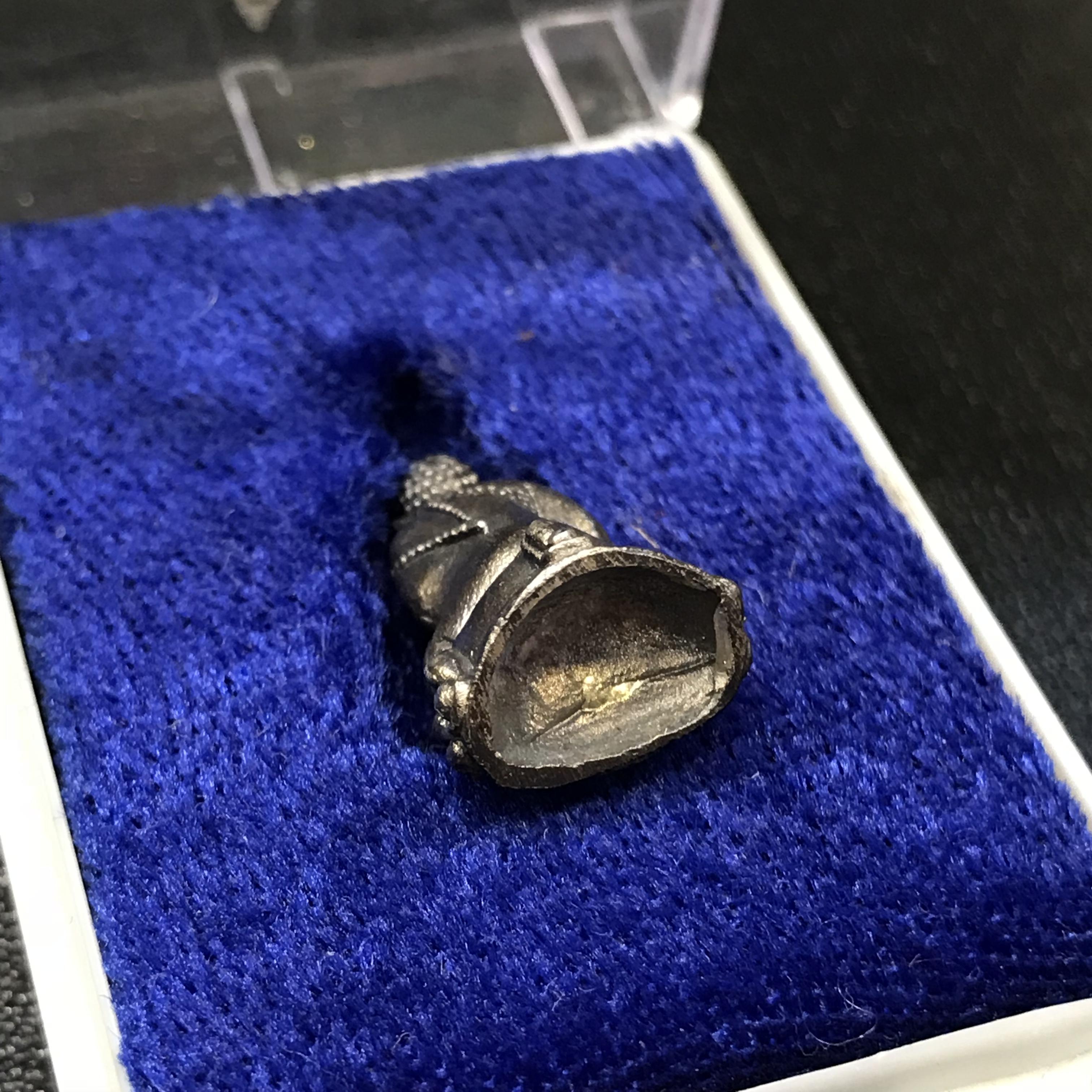 พระชัยวัฒน์นวปทุม ภปร. วัดปทุมวนาราม ปี2535 เนื้อเงิน+เนื้อนวโลหะ(ในหลวงรัชกาลที่9เสด็จเททอง)(สภาพสวยเดิมครบสมบูรณ์)